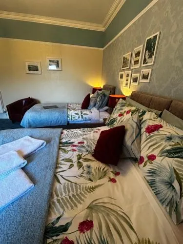 Glendale Guest House