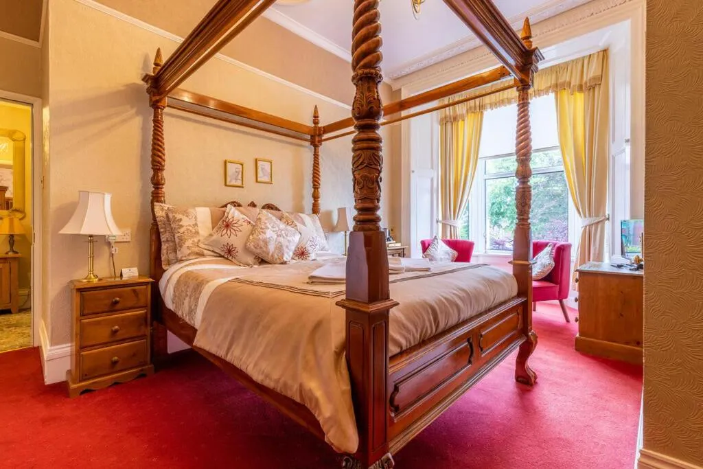 Bed in Glendale Guest House