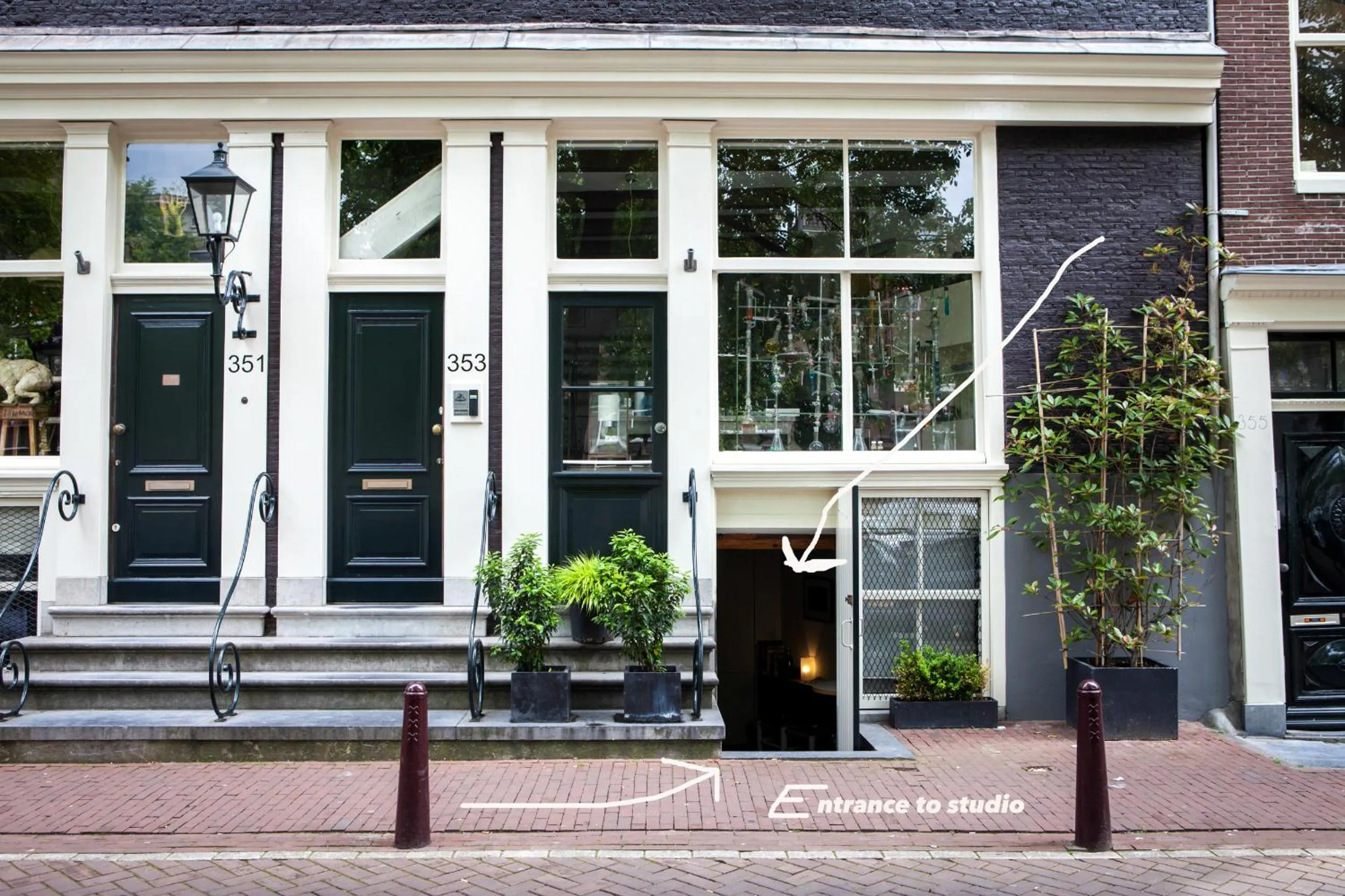 Facade/entrance in B&B Singel Amsterdam Centre