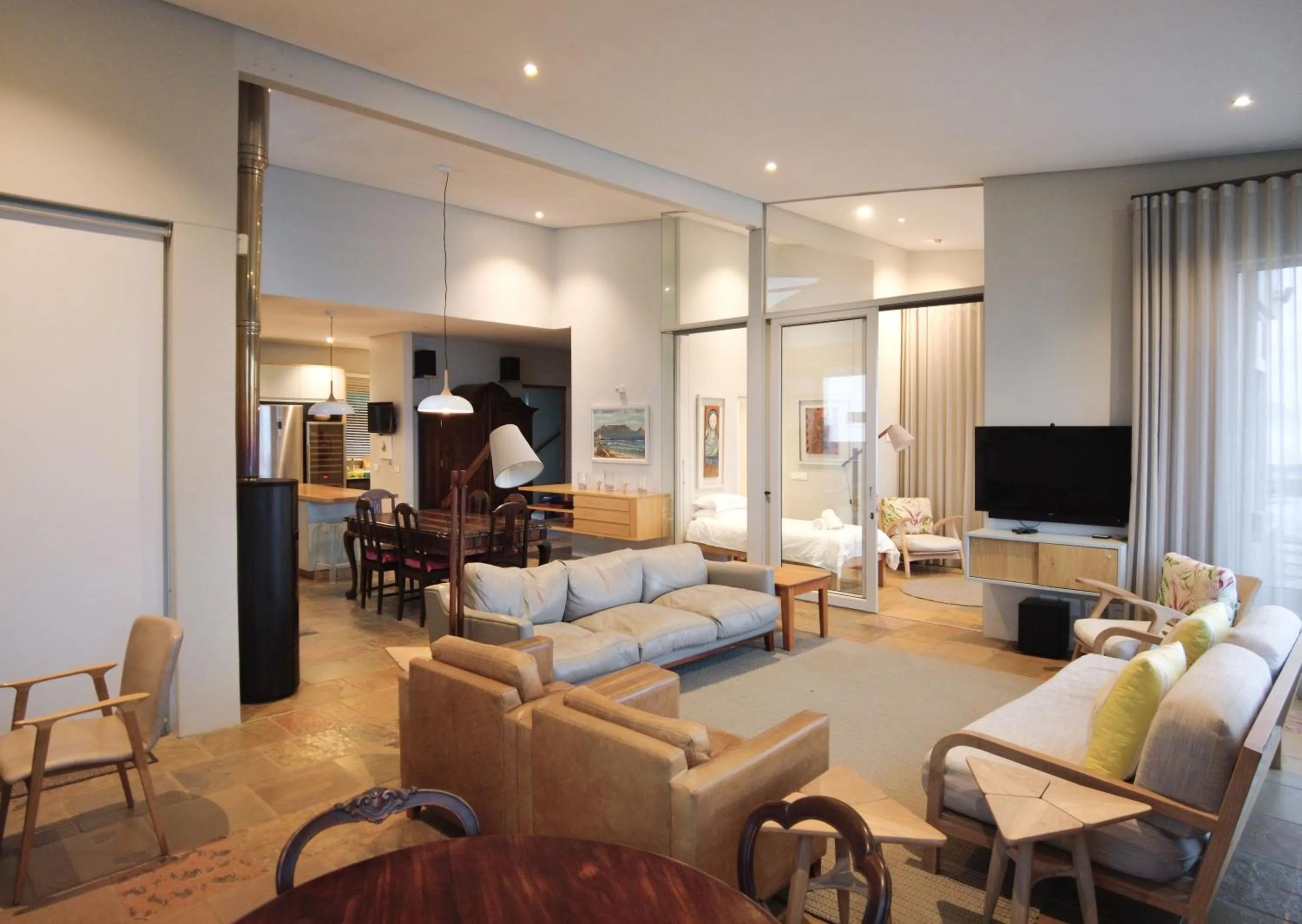 TV and multimedia in Bokkombaai