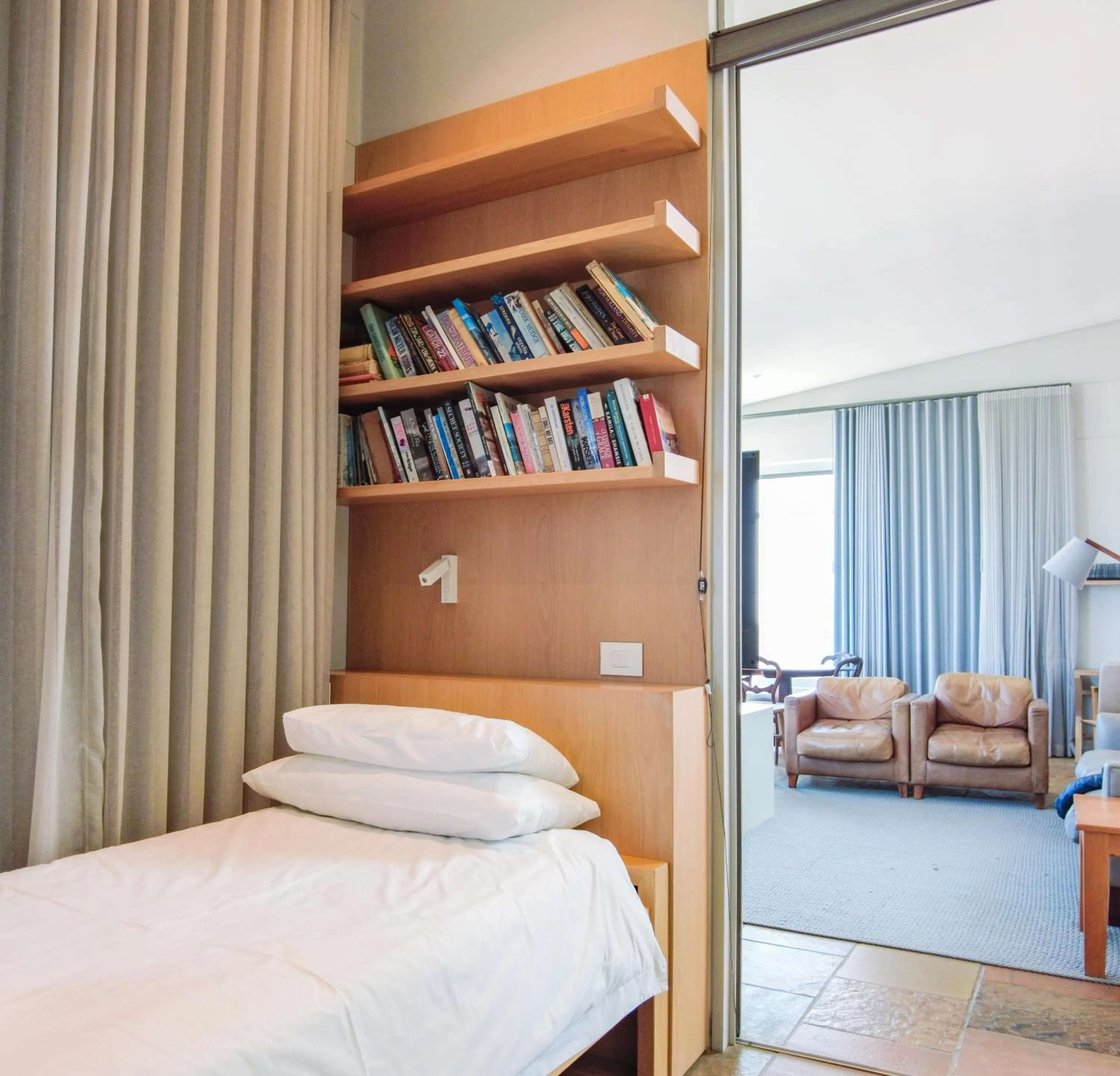 Bedroom, Bed in Bokkombaai