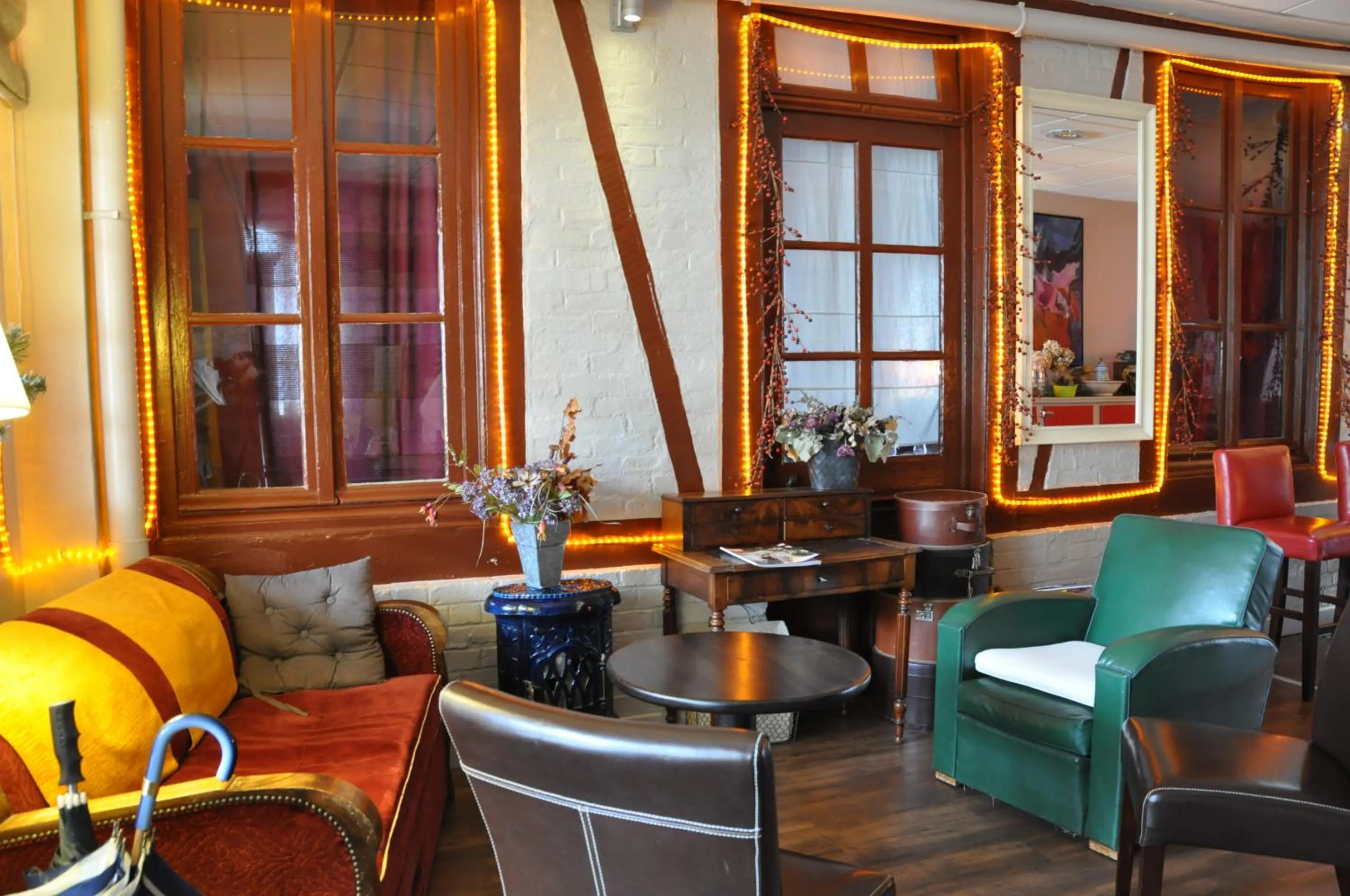Lobby or reception in Logis - Hotel & Restaurant La Corne d 'Abondance