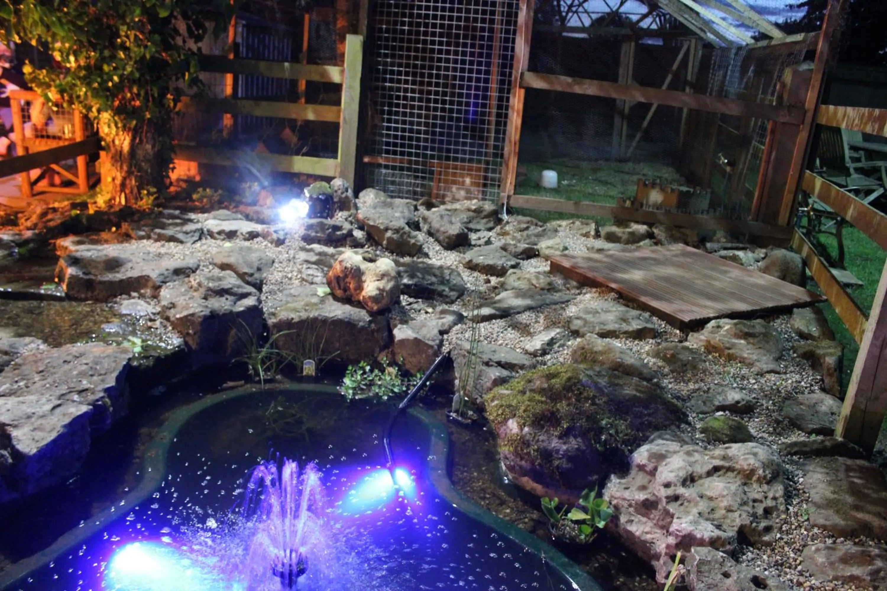 Garden view in The White Hart Inn