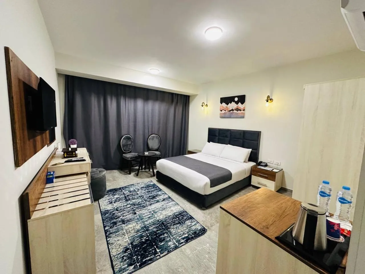 Bedroom, Bed in Elminya Compound