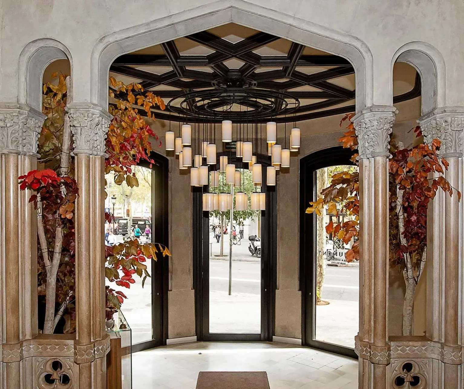 Facade/entrance in Monument Hotel Facade/entrance in Monument Hotel