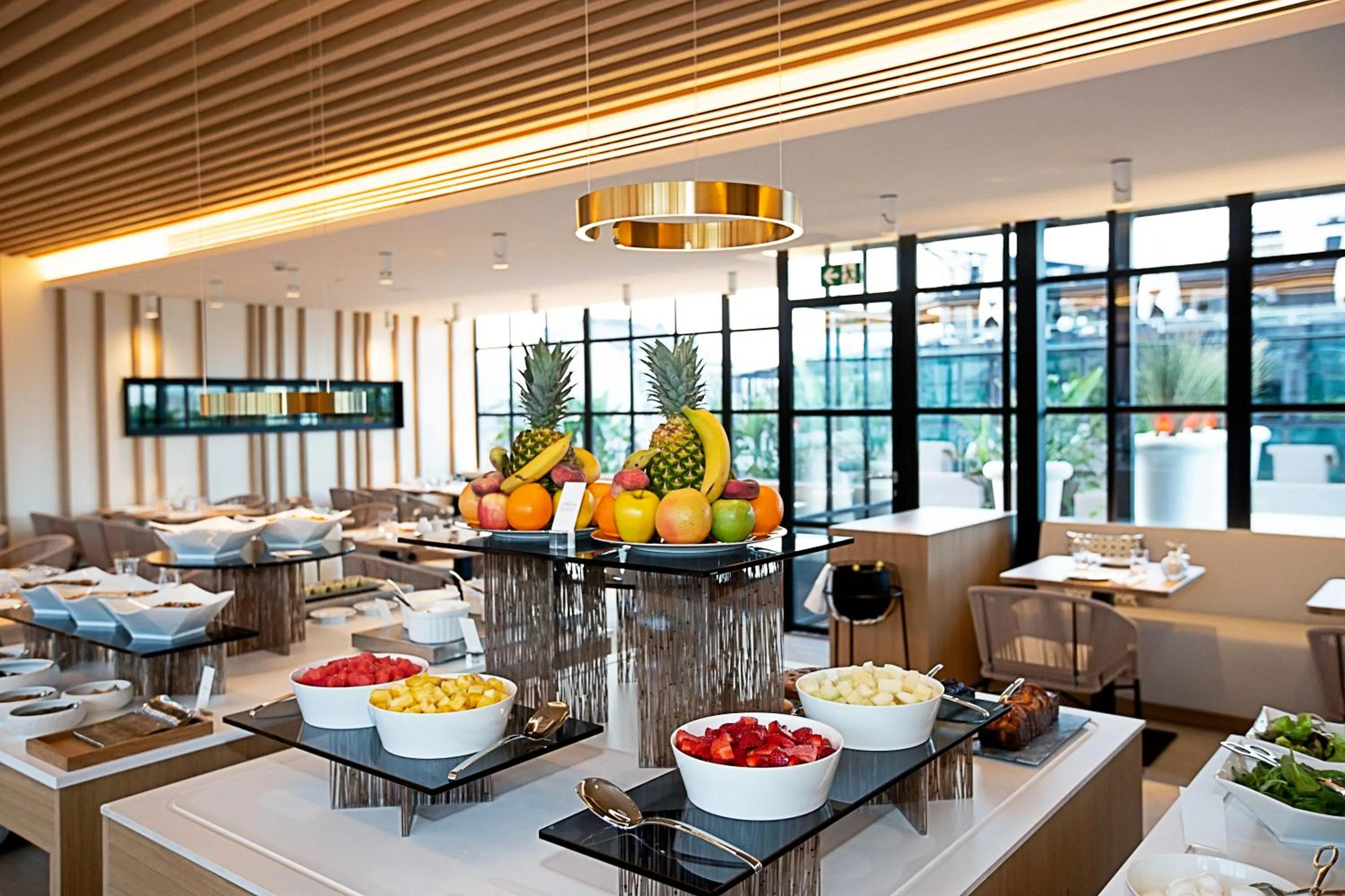 Restaurant/places to eat in Monument Hotel