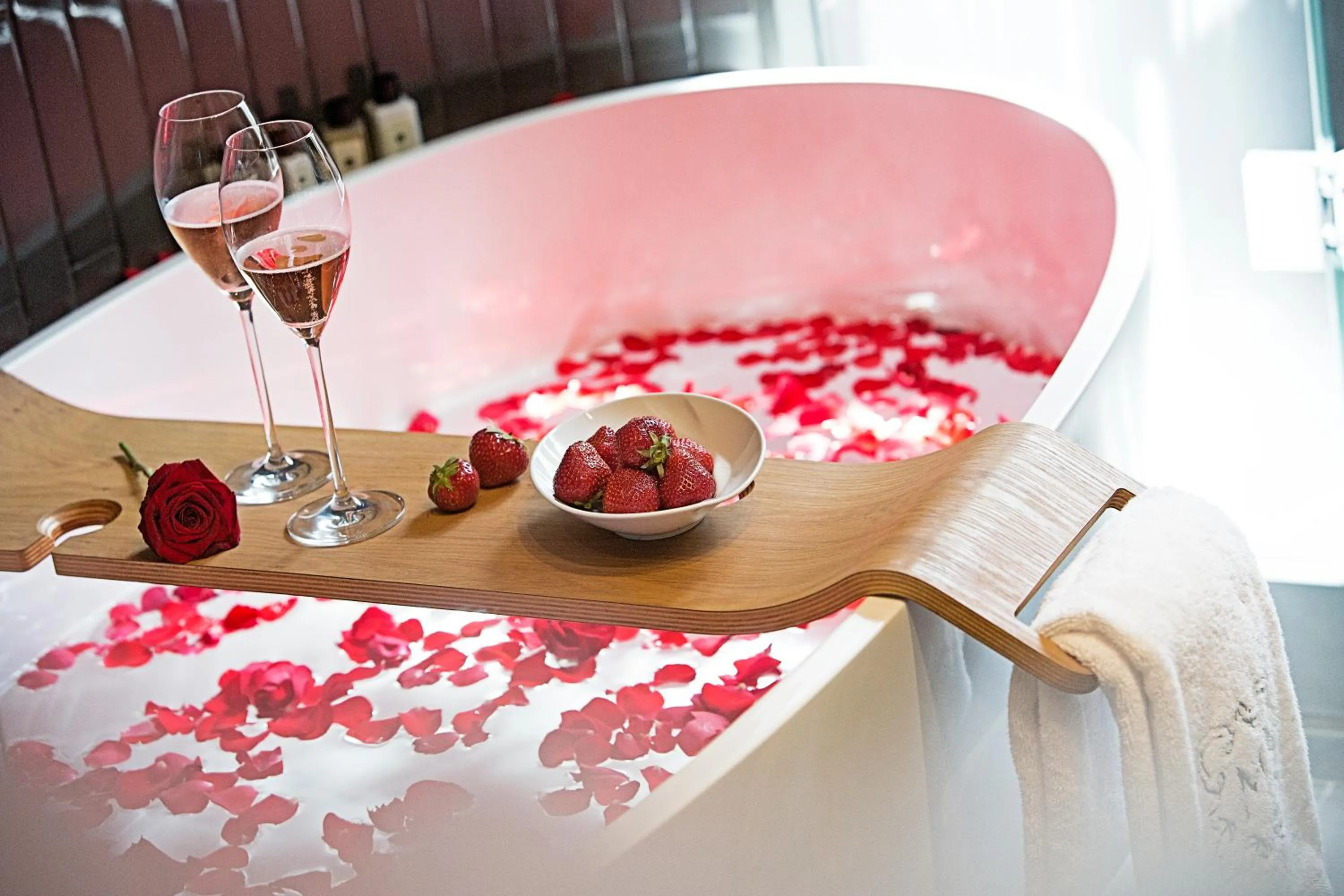 Food and drinks in Monument Hotel