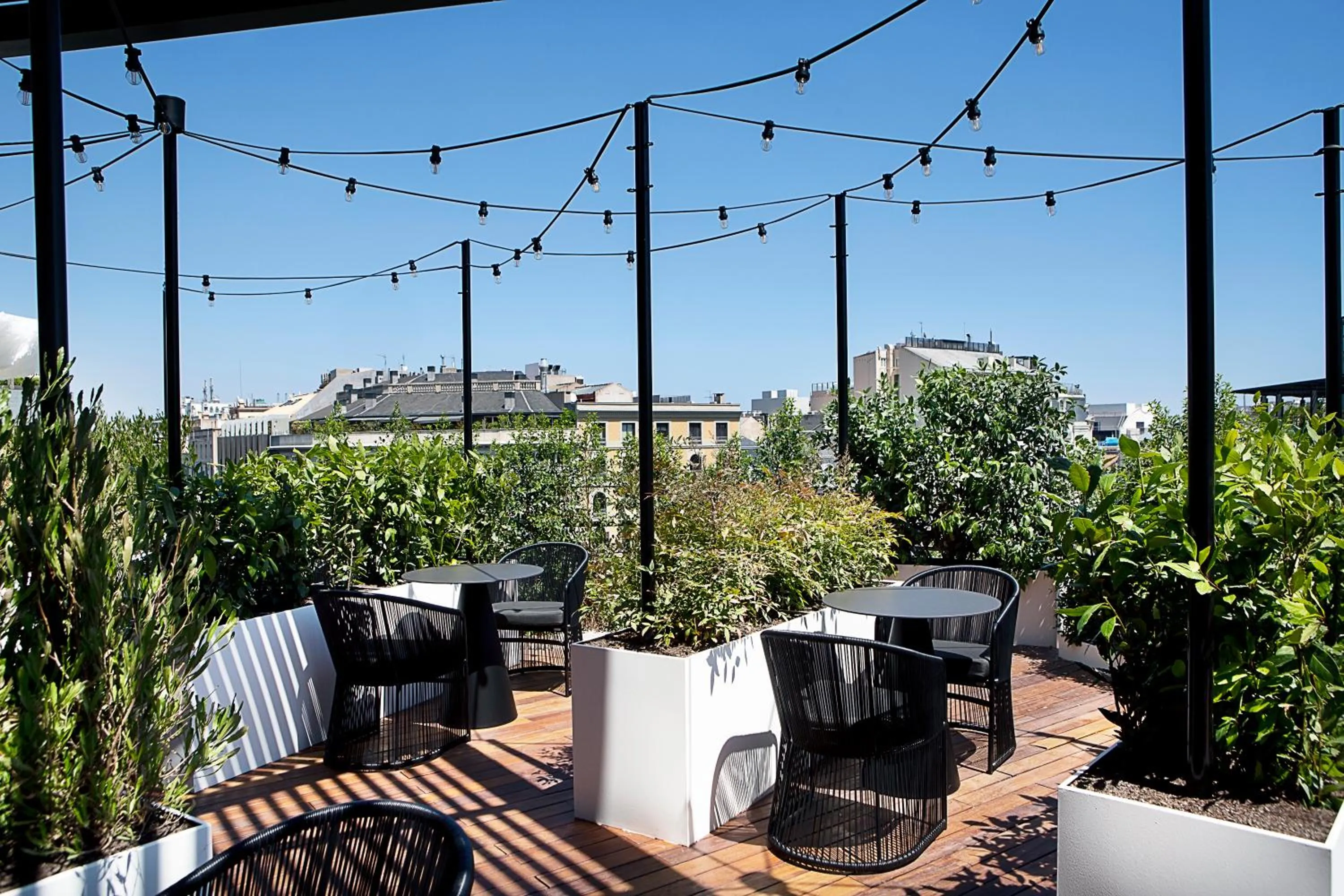 Restaurant/places to eat in Monument Hotel