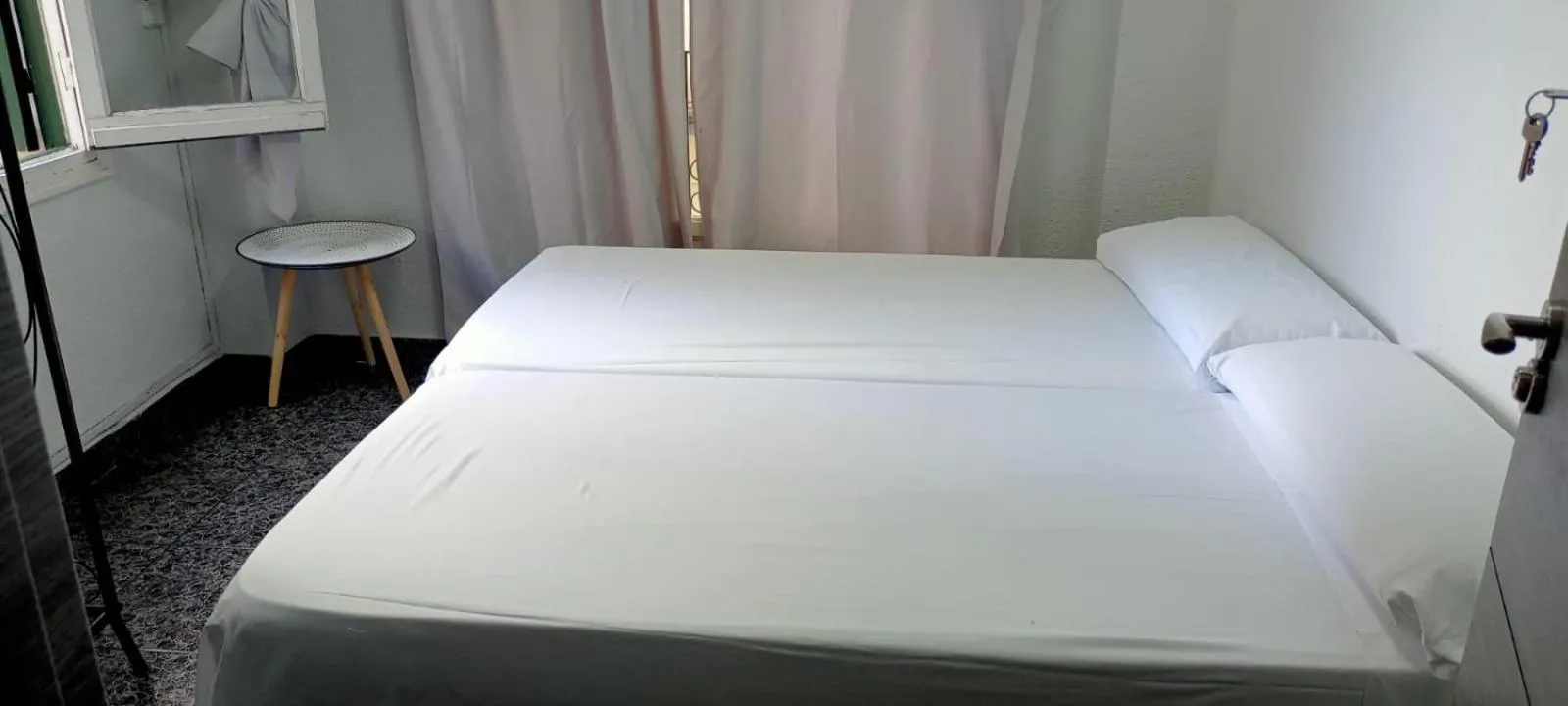 Bed in Old Center Inn Alicante