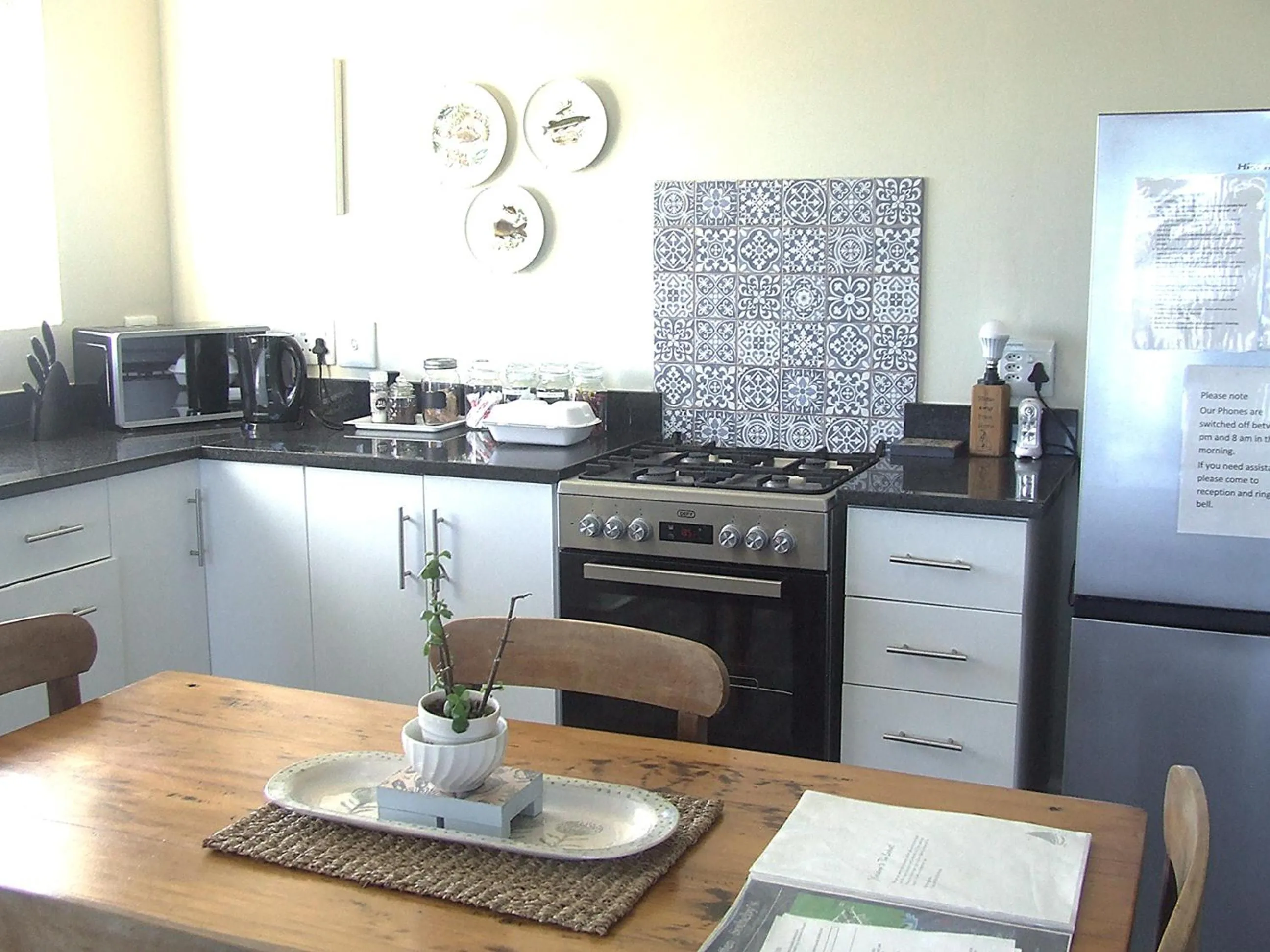 Coffee/tea facilities in The Lookout Guest House