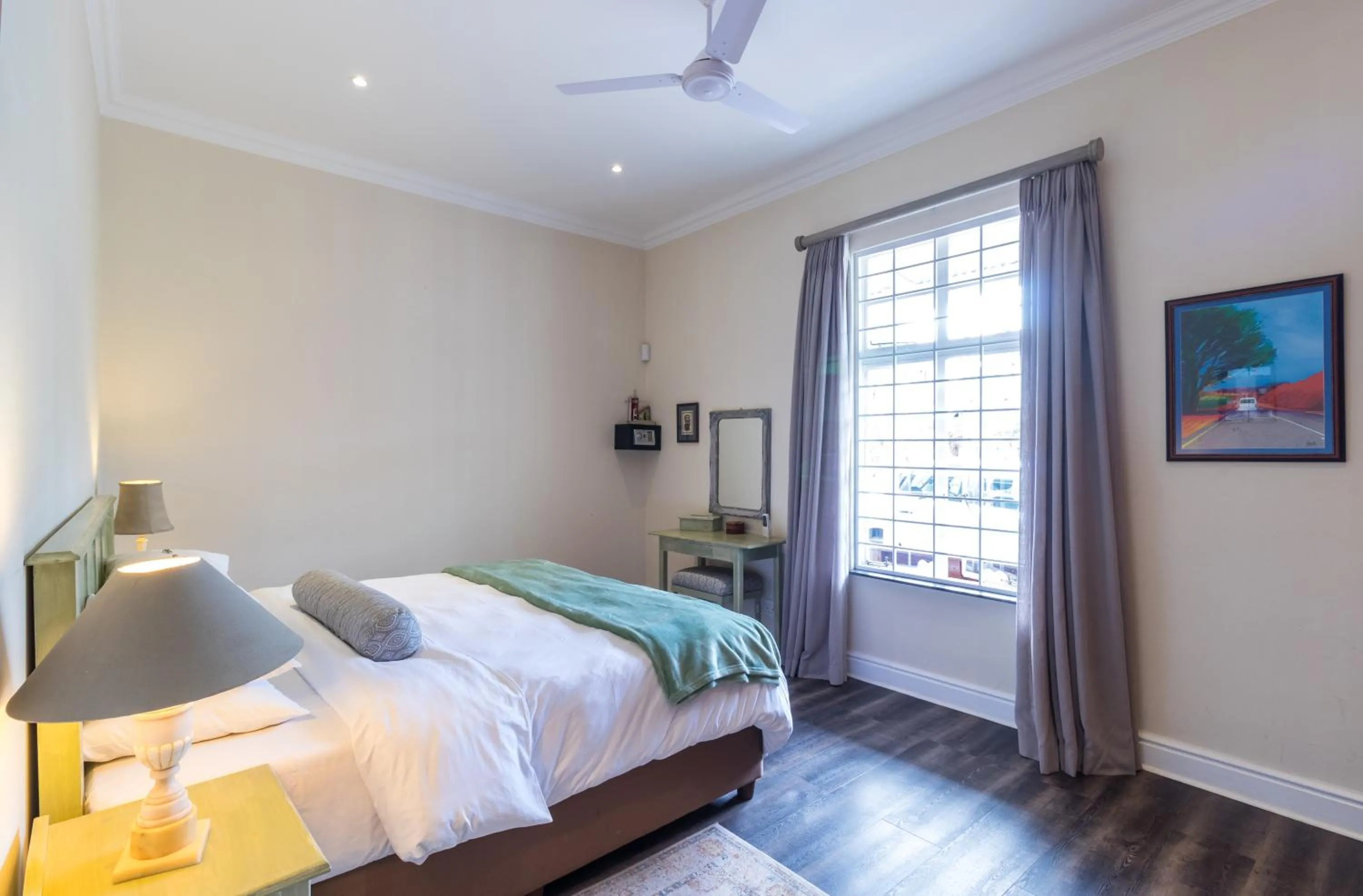 Bedroom, Bed in The Lookout Guest House