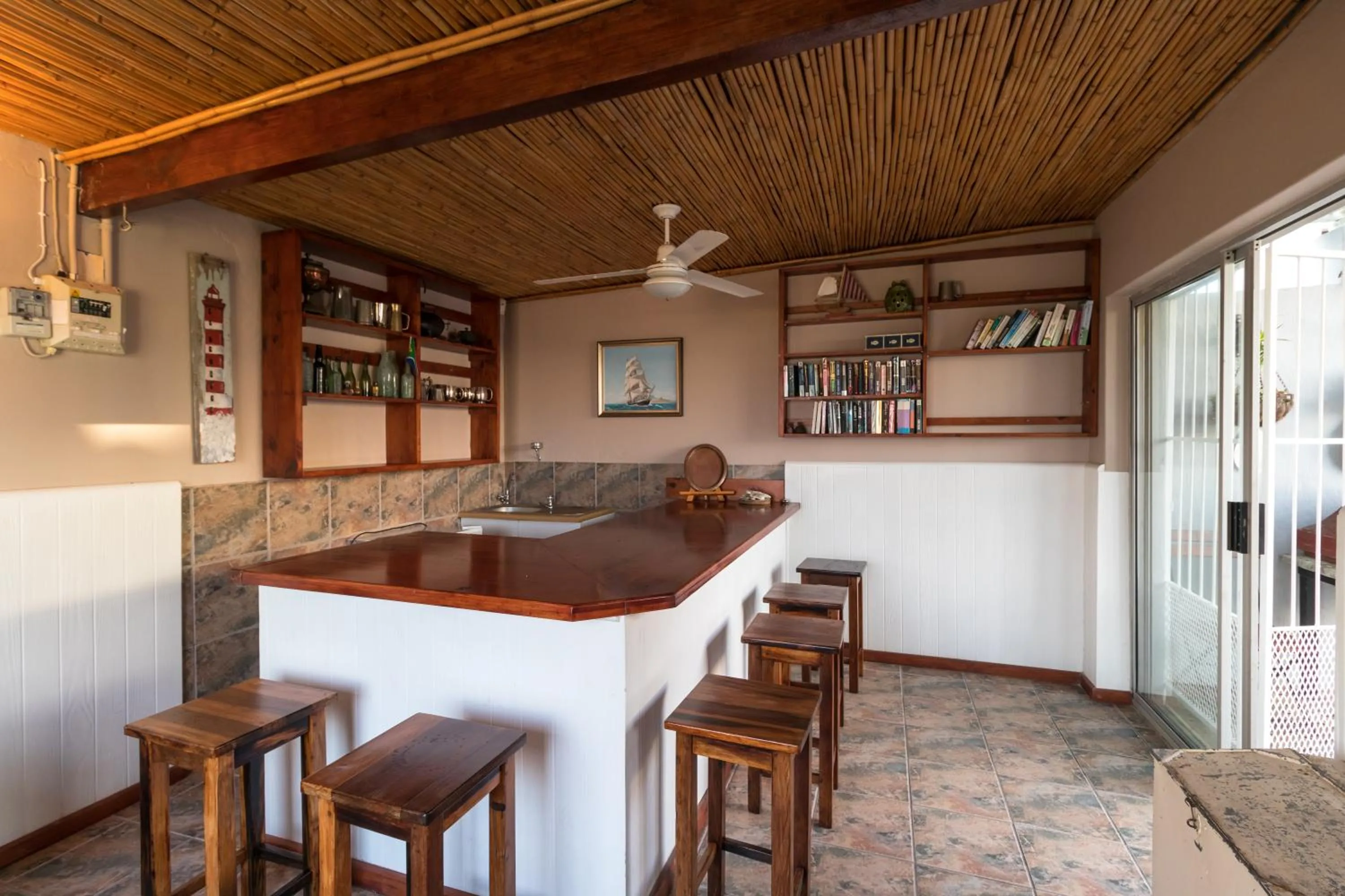 BBQ facilities in The Lookout Guest House