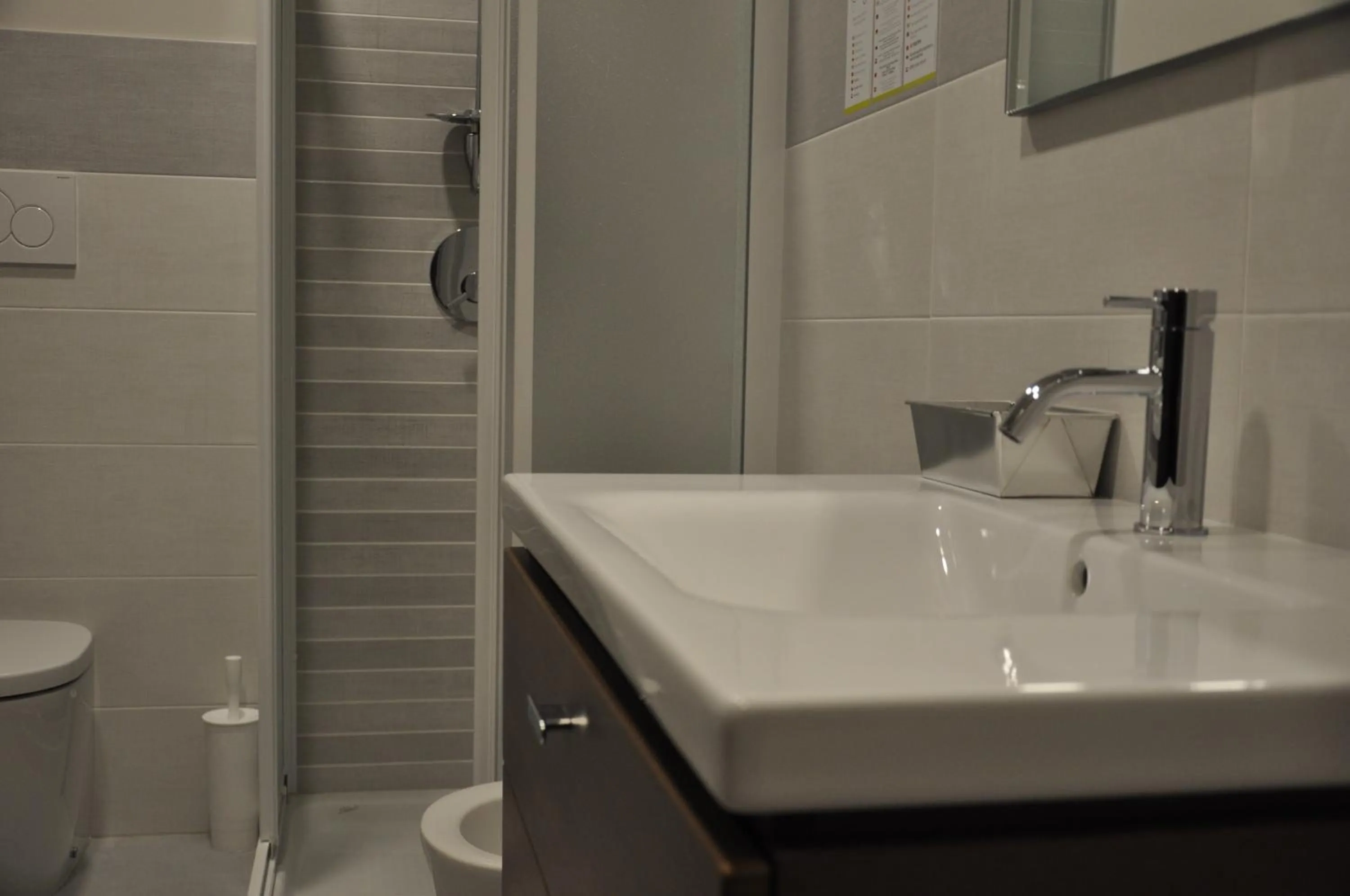 Bathroom in Millaenya Inn