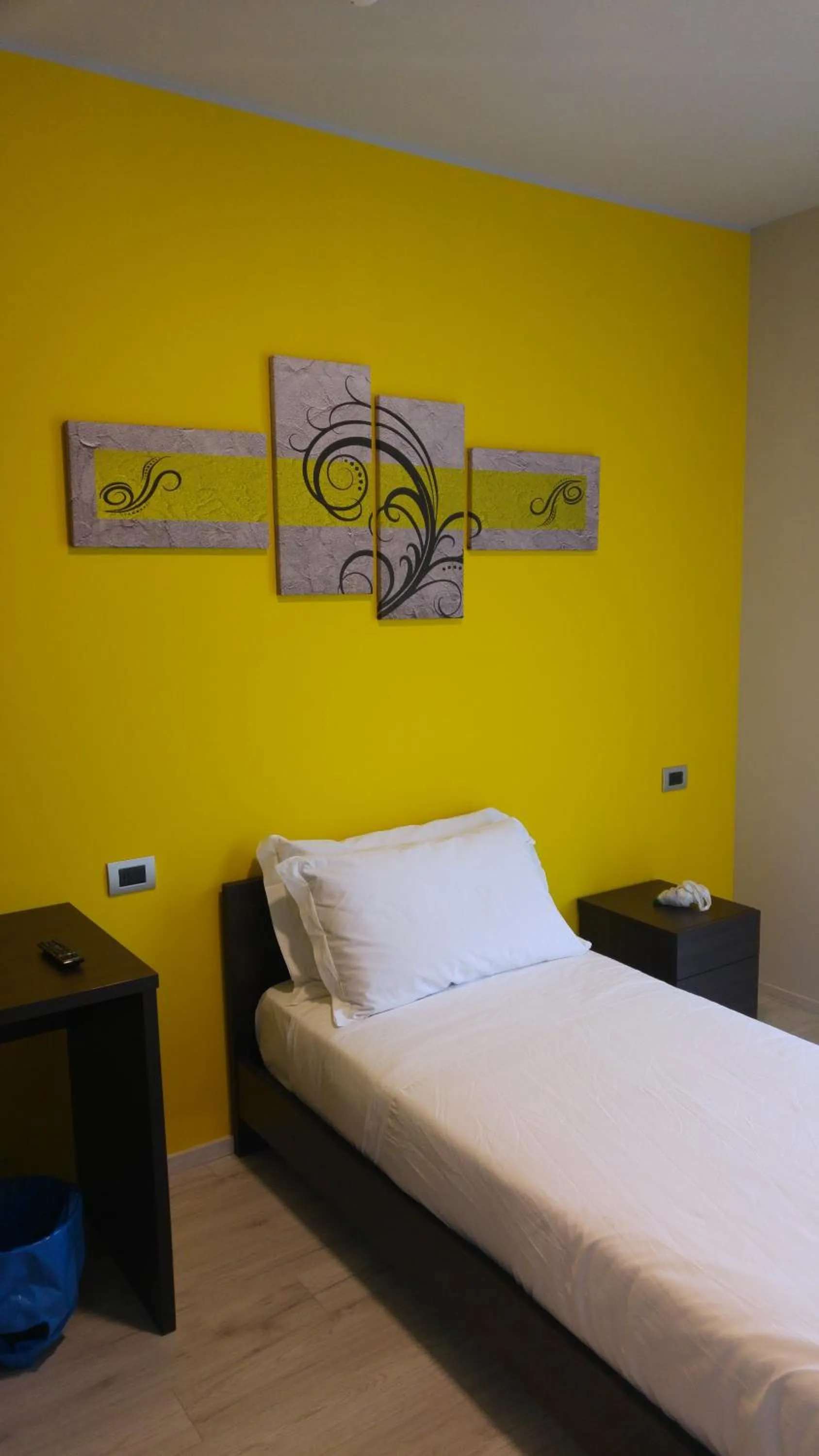 Bedroom, Bed in Millaenya Inn