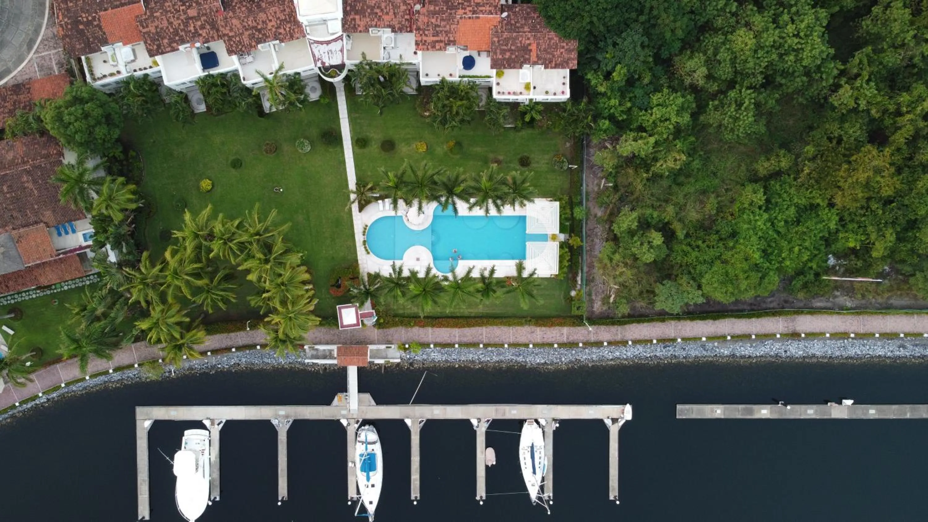 Villa Marina Ixtapa