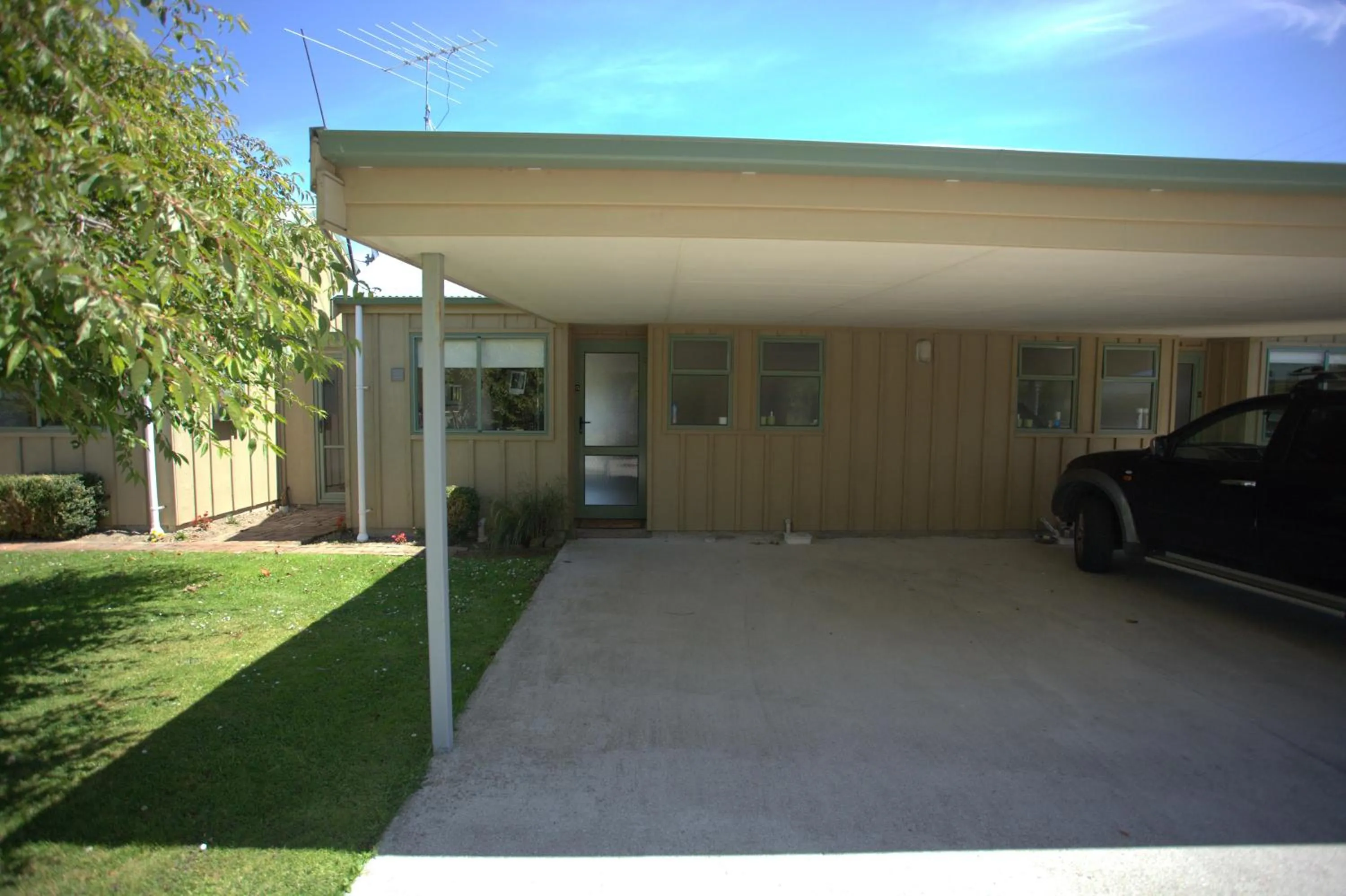 Property building in Catlins Area Motel