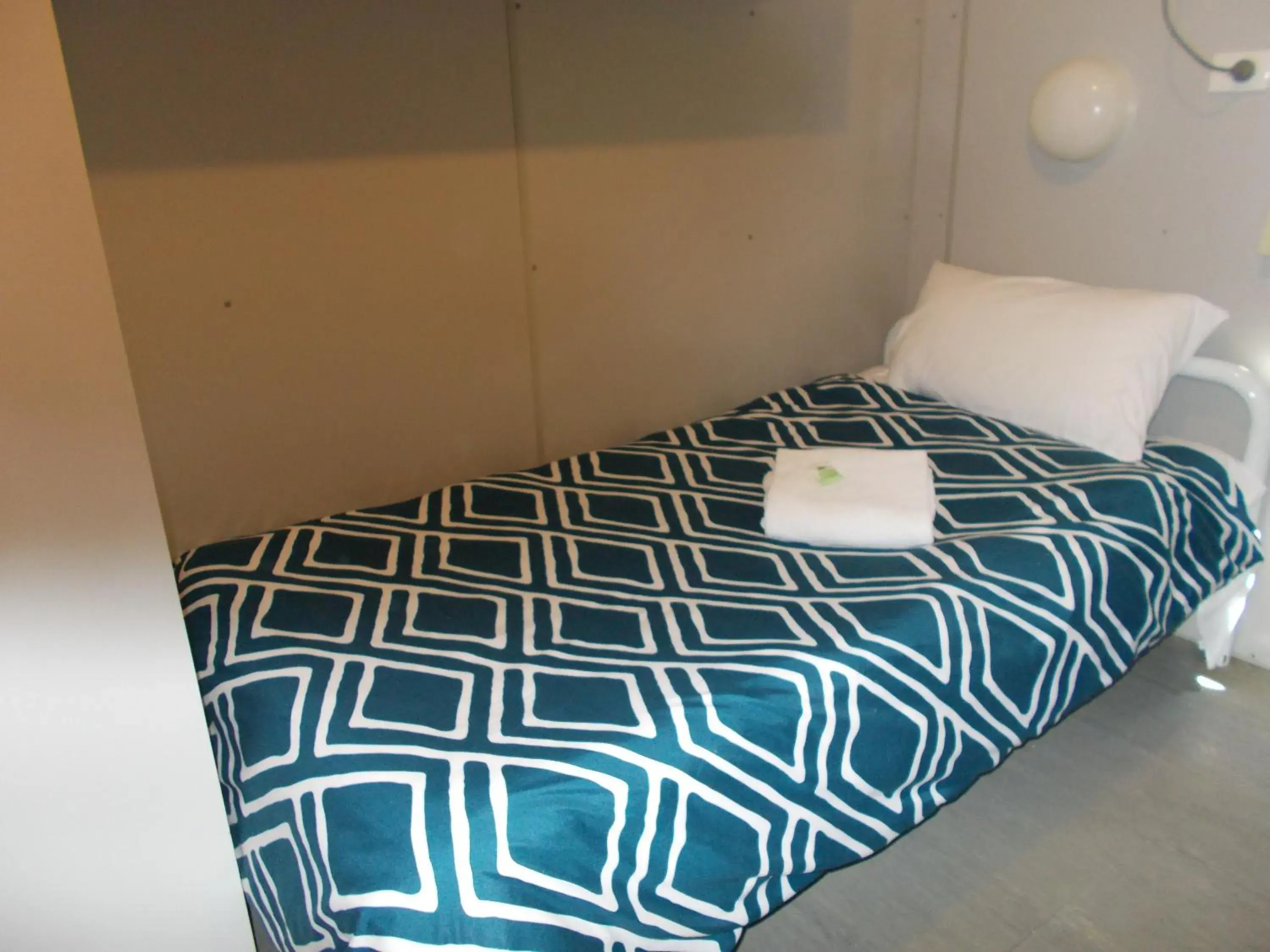 Budget Single Room in Oakridge Motel Tourist Park Budget Single Room in Oakridge Motel Tourist Park