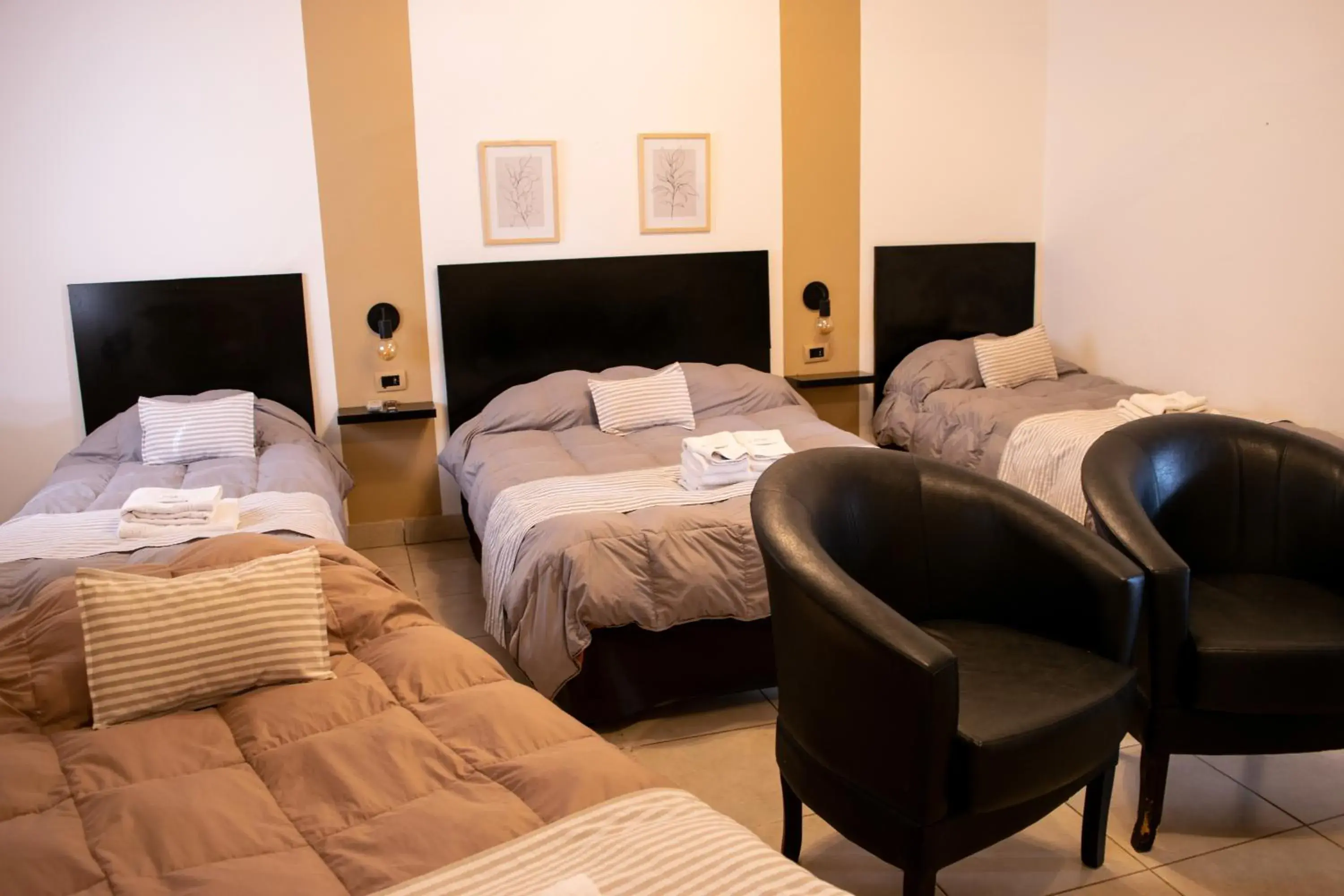 Family Room with Private Bathroom in Hotel del Tren Family Room with Private Bathroom in Hotel del Tren