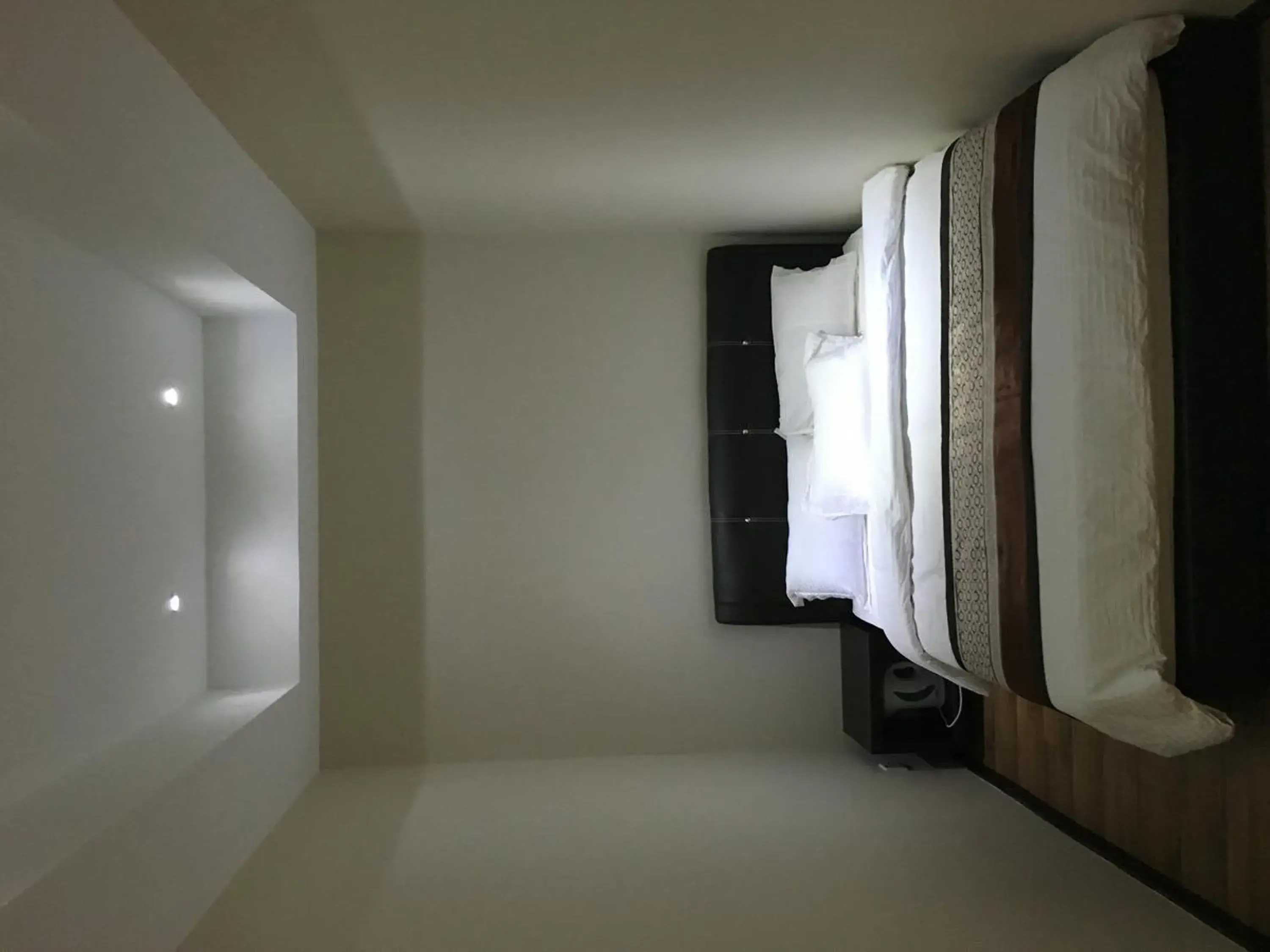 Bed in Qu Lin Resident