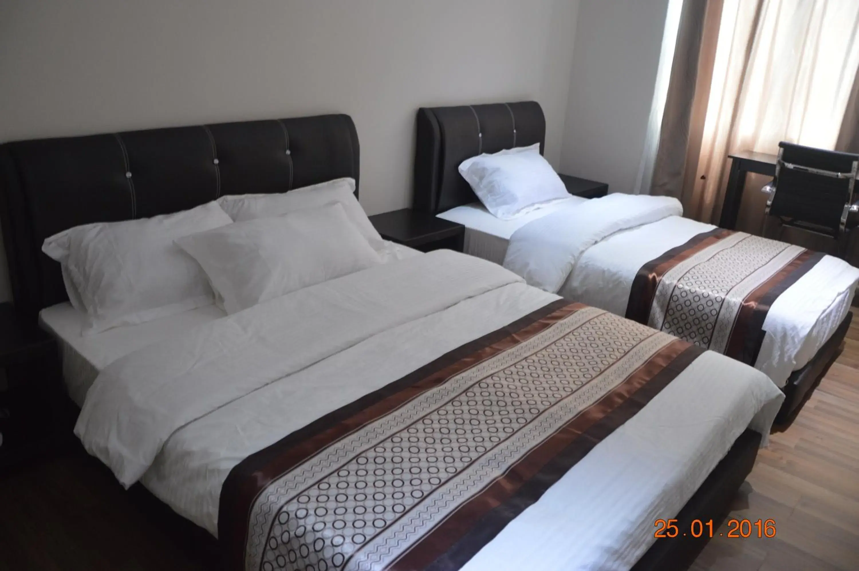 Bed in Qu Lin Resident