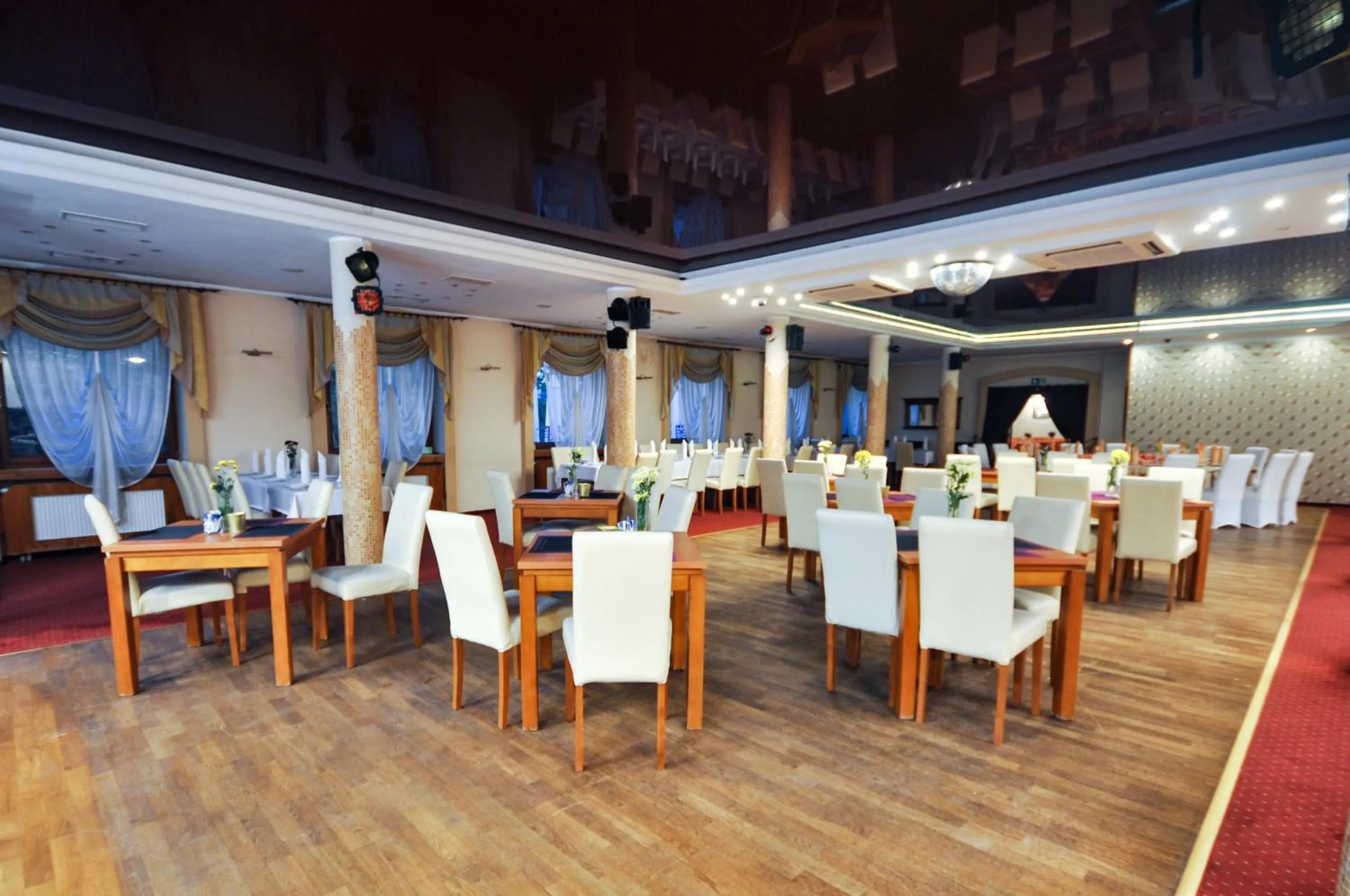 Restaurant/places to eat in Hotel Trzy Światy Spa & Wellness Rajska WySpa