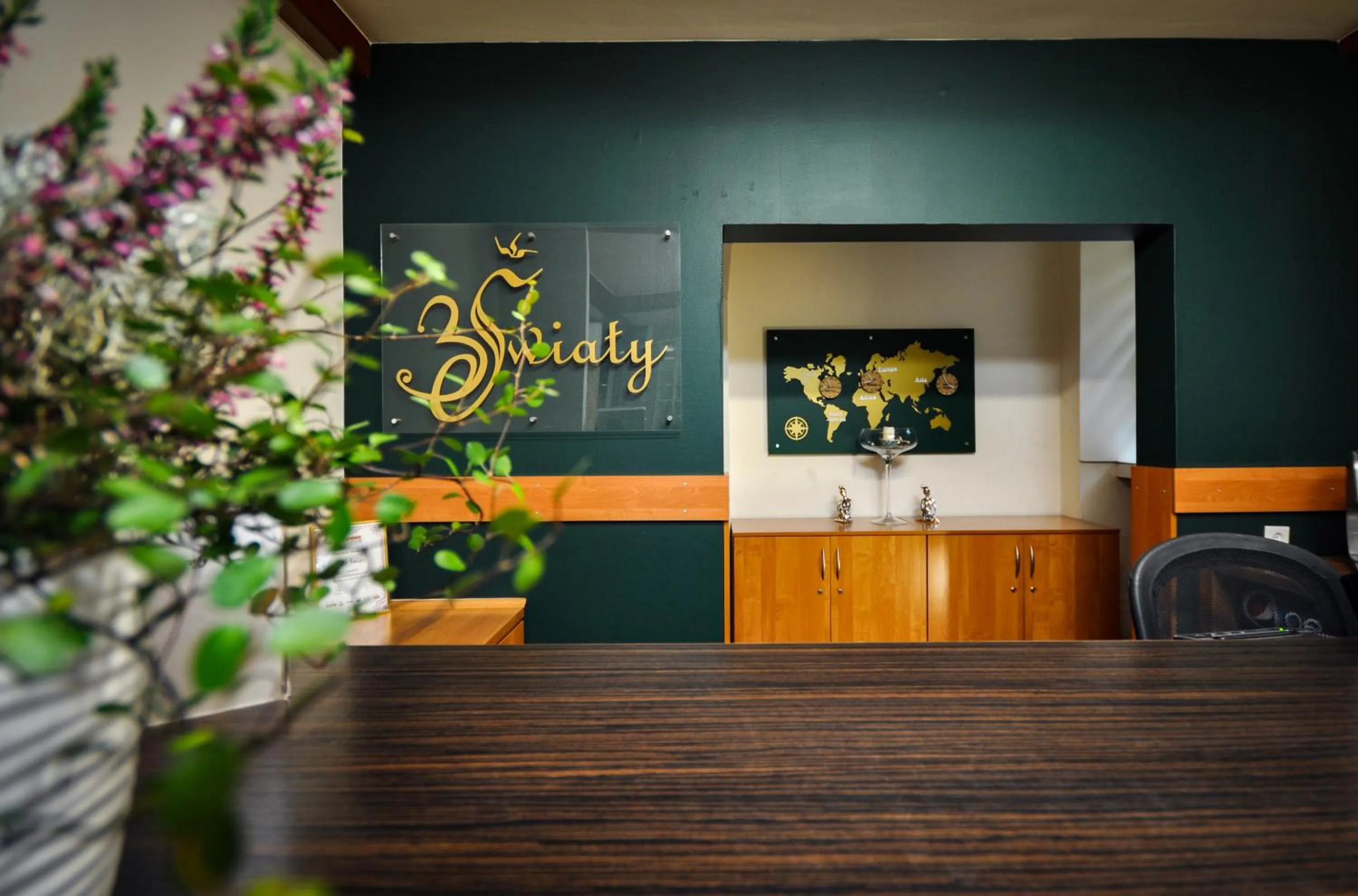 Property logo or sign in Hotel Trzy Światy Spa & Wellness Rajska WySpa