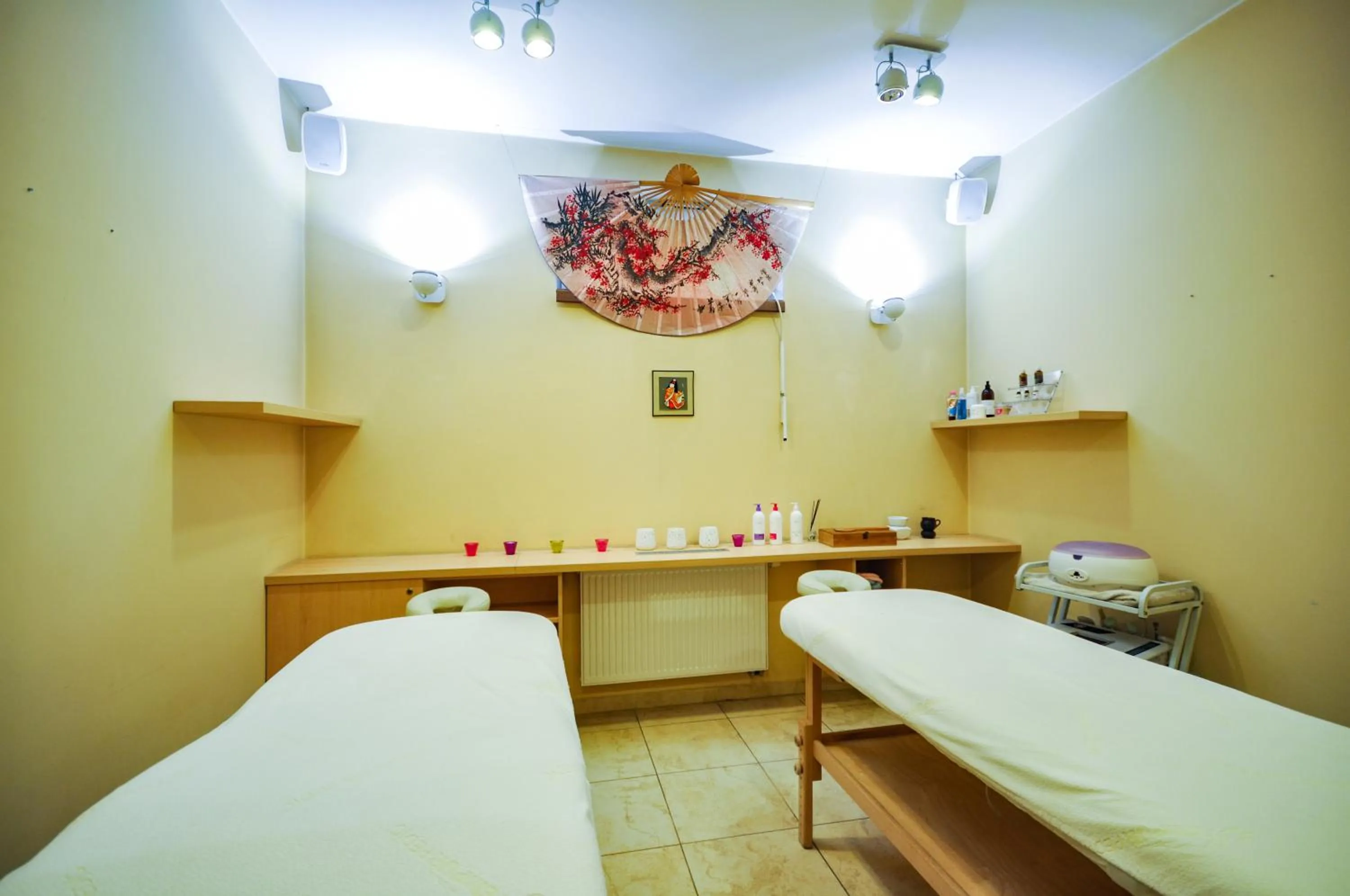 Massage in Hotel Trzy Światy Spa & Wellness Rajska WySpa