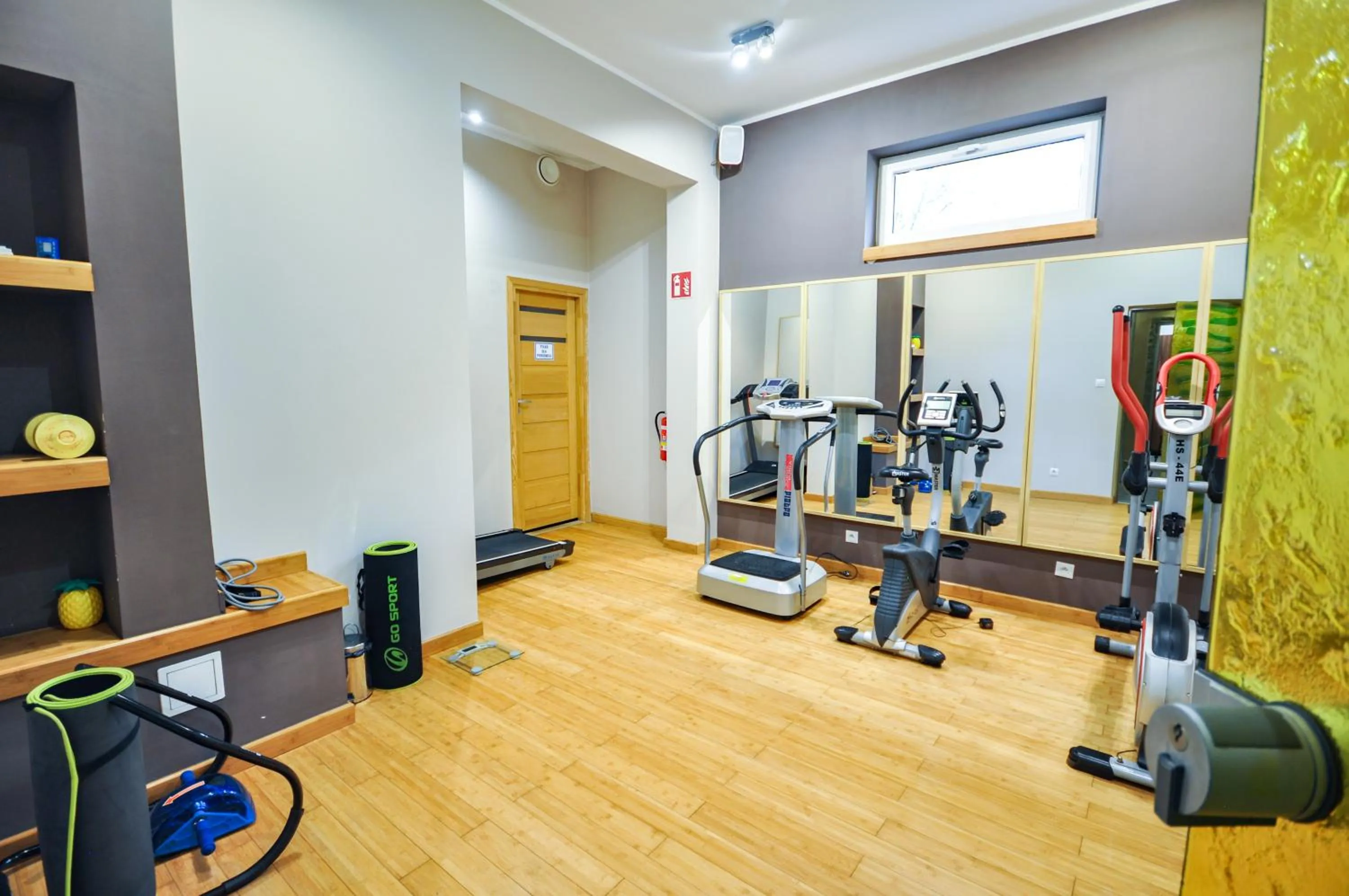 Fitness centre/facilities in Hotel Trzy Światy Spa & Wellness Rajska WySpa