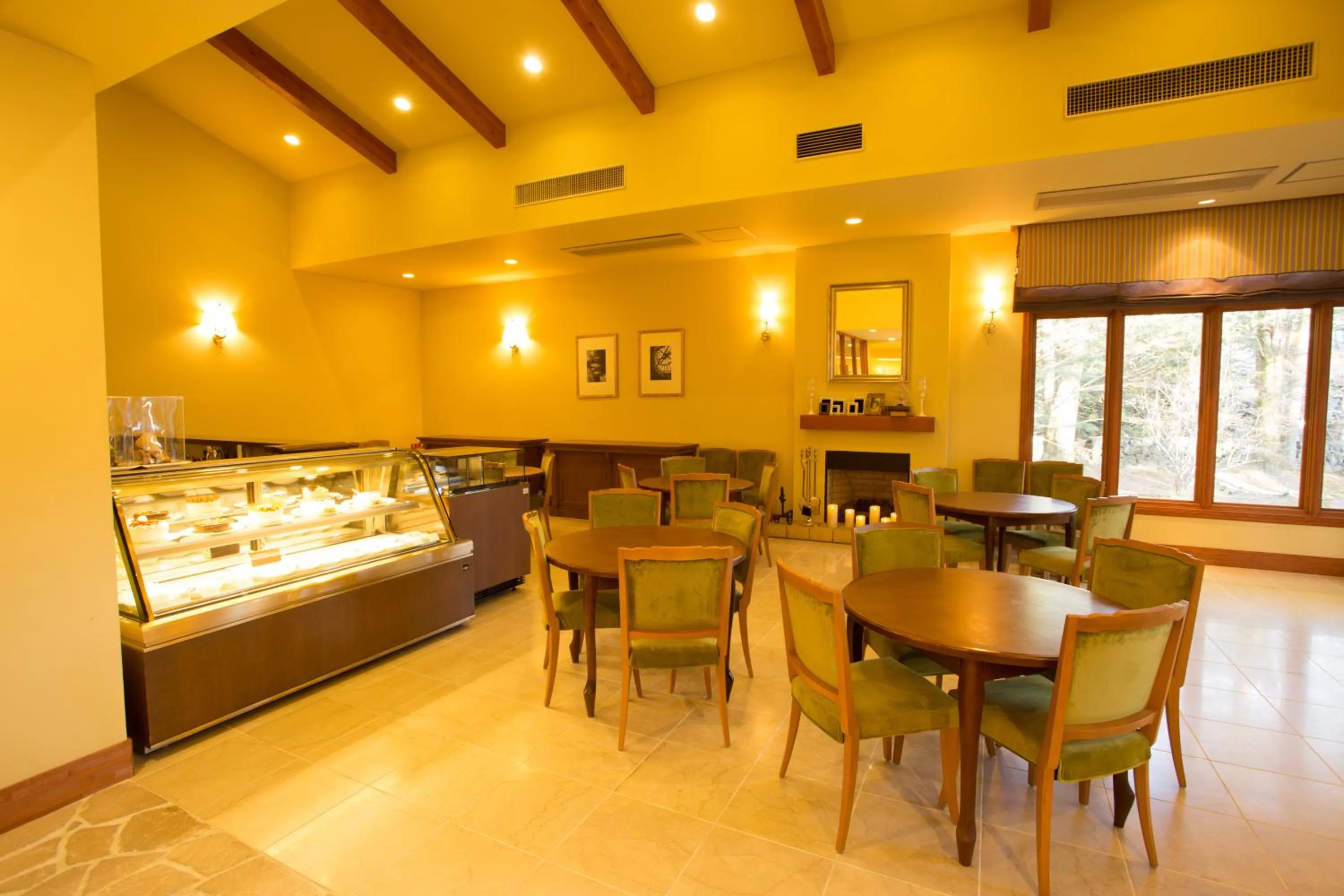 Restaurant/places to eat in Hotel Karuizawa Elegance