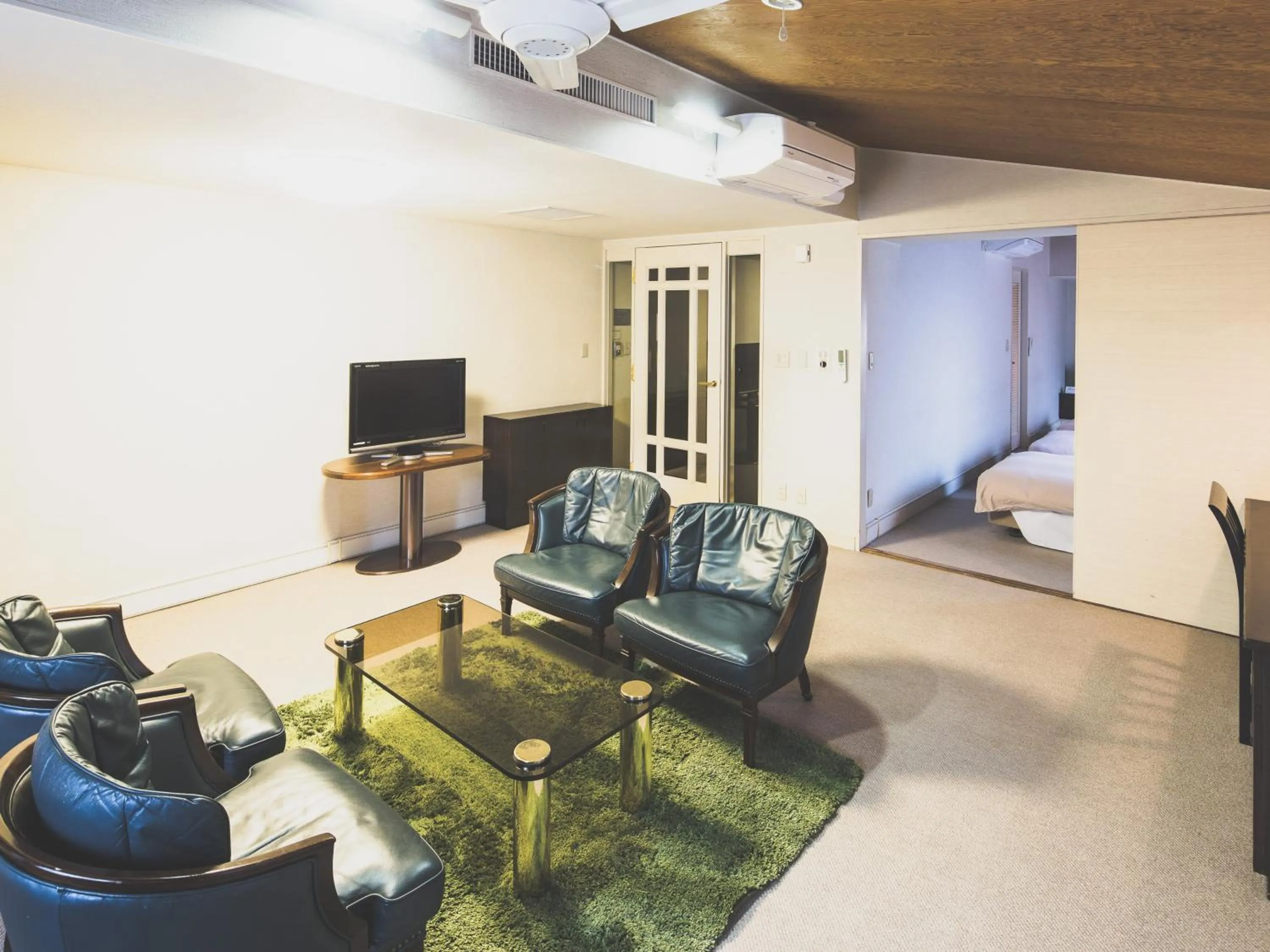 Dining area in Hotel Karuizawa Elegance