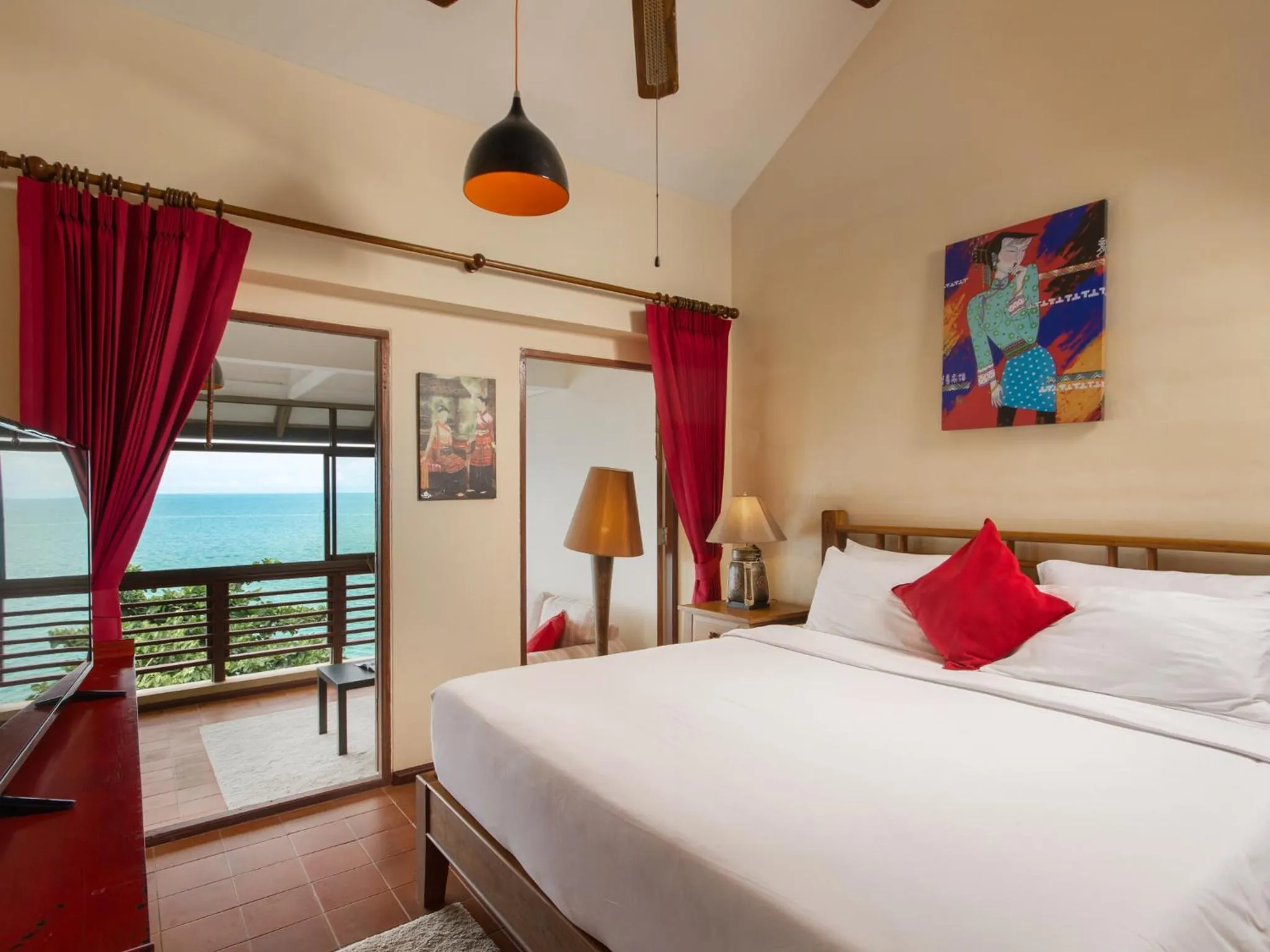 Bed in Boujis Boutique Resort