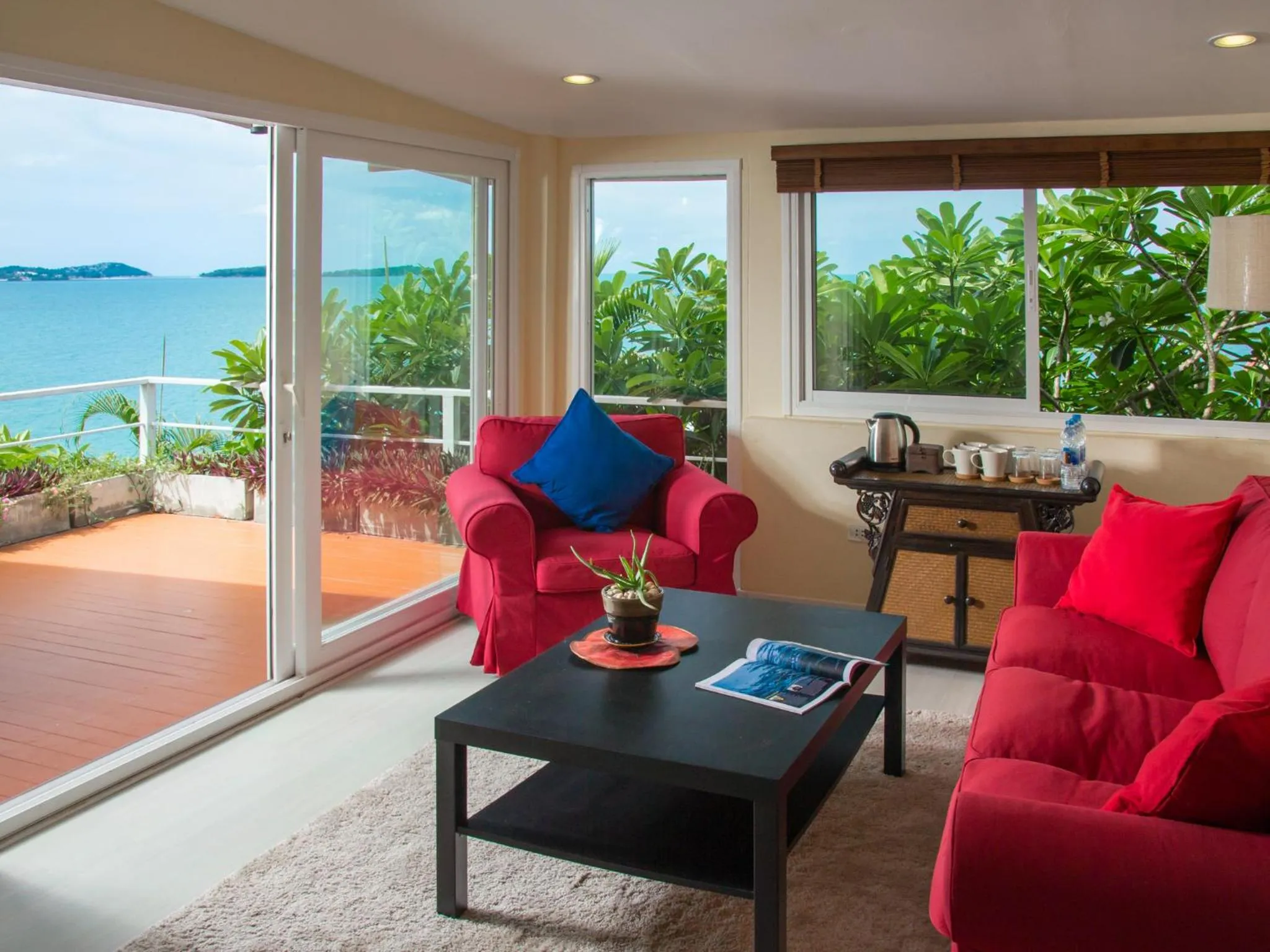 Boujis Boutique Resort