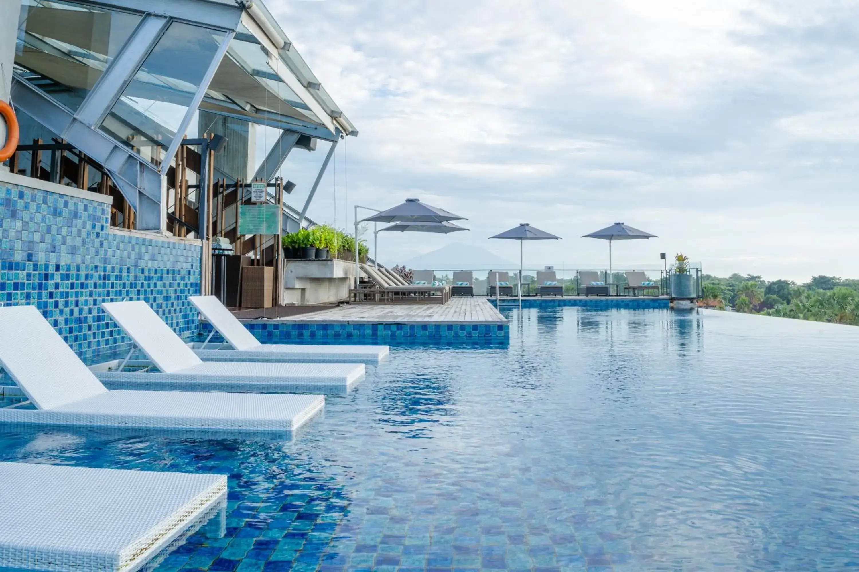 Swimming pool in ARTOTEL Sanur Bali Swimming pool in ARTOTEL Sanur Bali