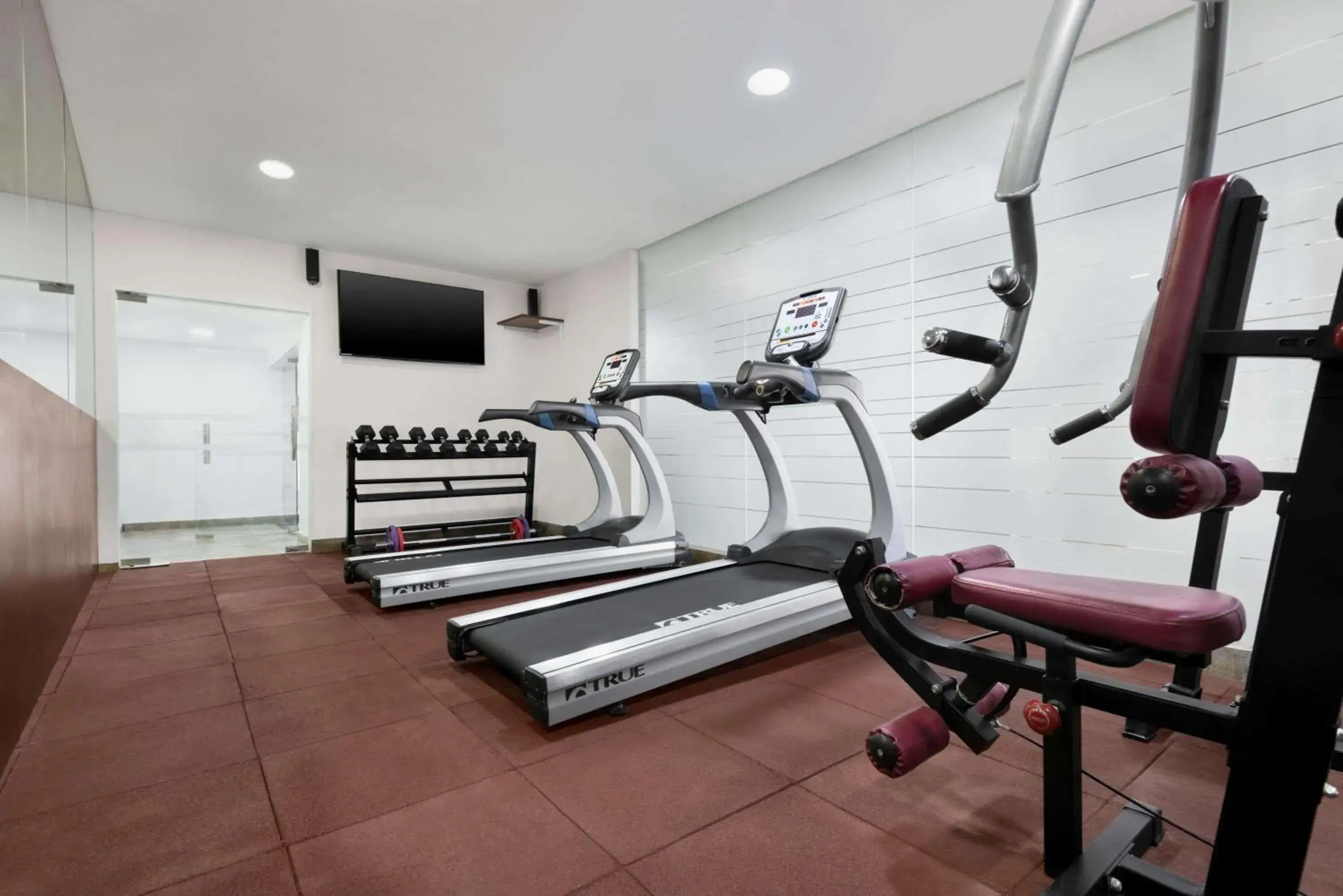 Fitness centre/facilities in Howard Johnson by Wyndham, Kolkata Airport Fitness centre/facilities in Howard Johnson by Wyndham, Kolkata Airport