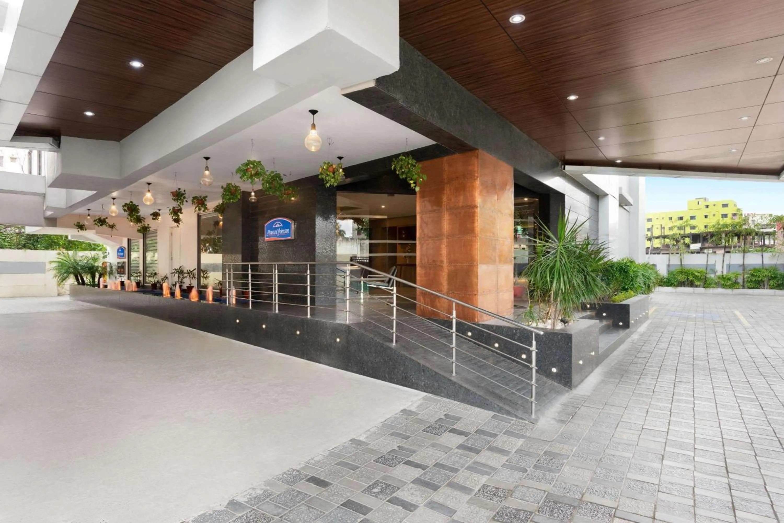 Property building in Howard Johnson by Wyndham, Kolkata Airport