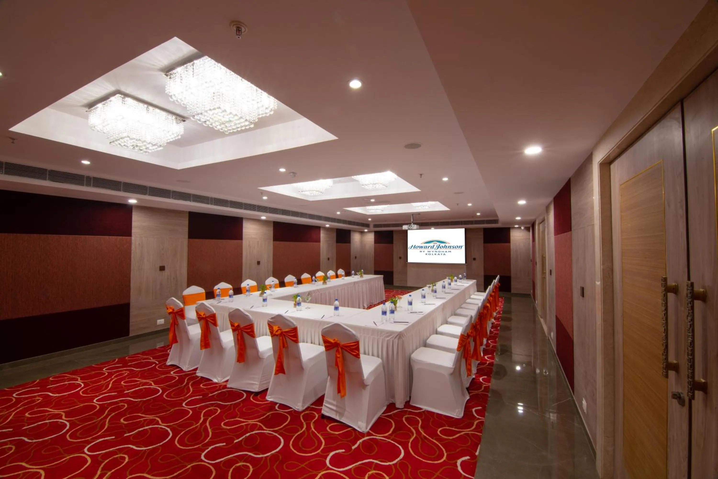 Banquet/Function facilities in Howard Johnson by Wyndham, Kolkata Airport