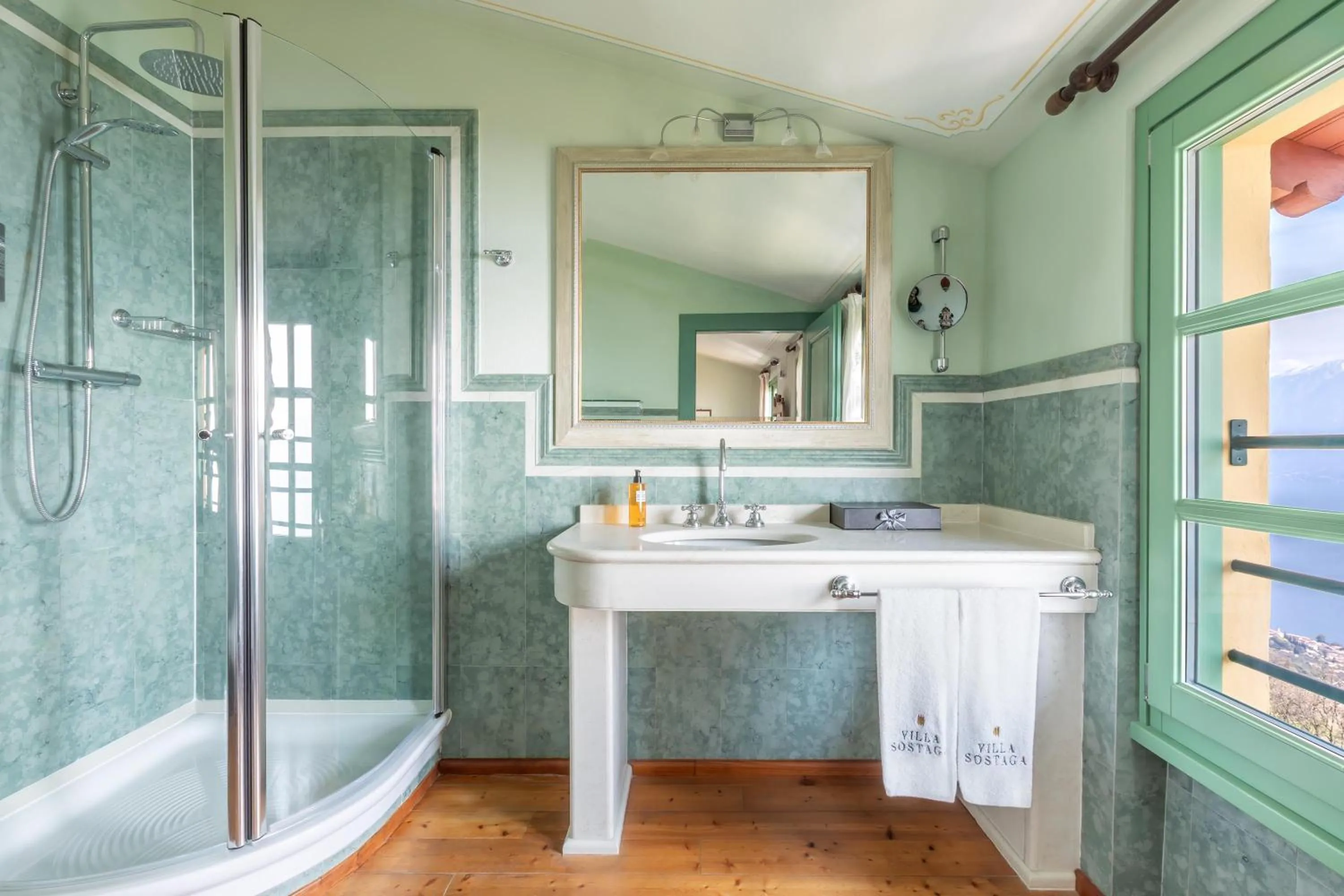 Bathroom in Boutique Hotel Villa Sostaga