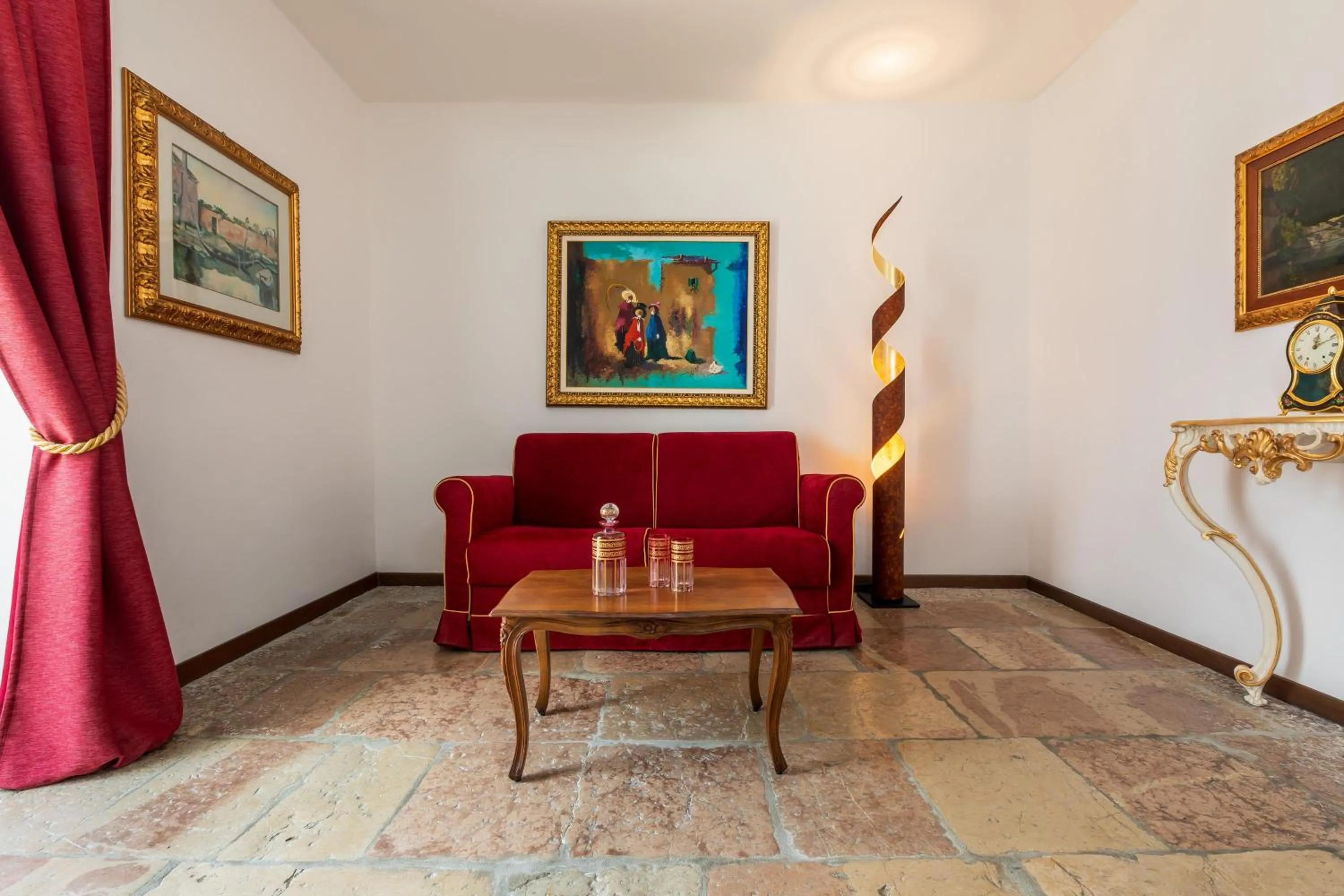 Photo of the whole room in Boutique Hotel Villa Sostaga