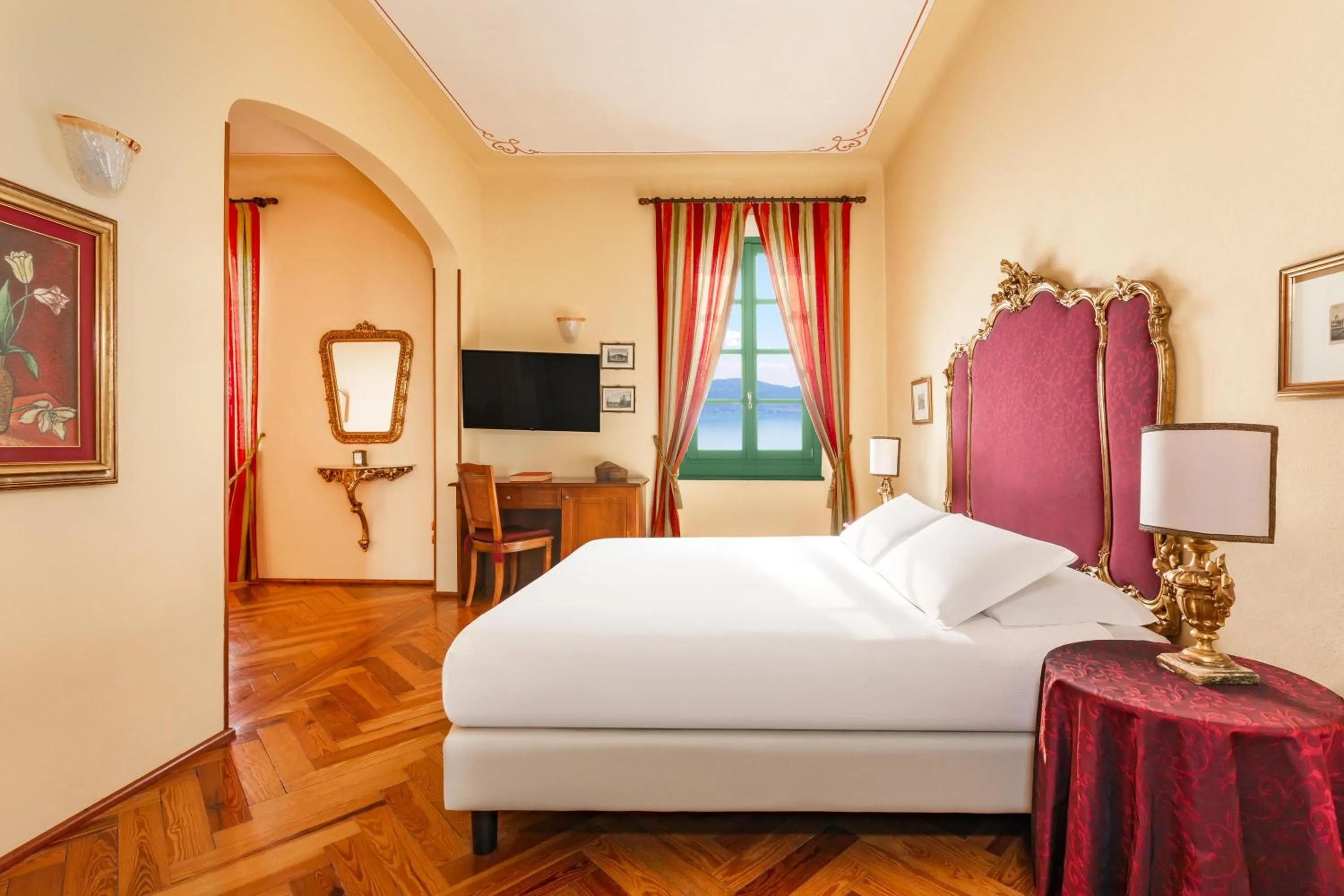 Photo of the whole room, Bed in Boutique Hotel Villa Sostaga
