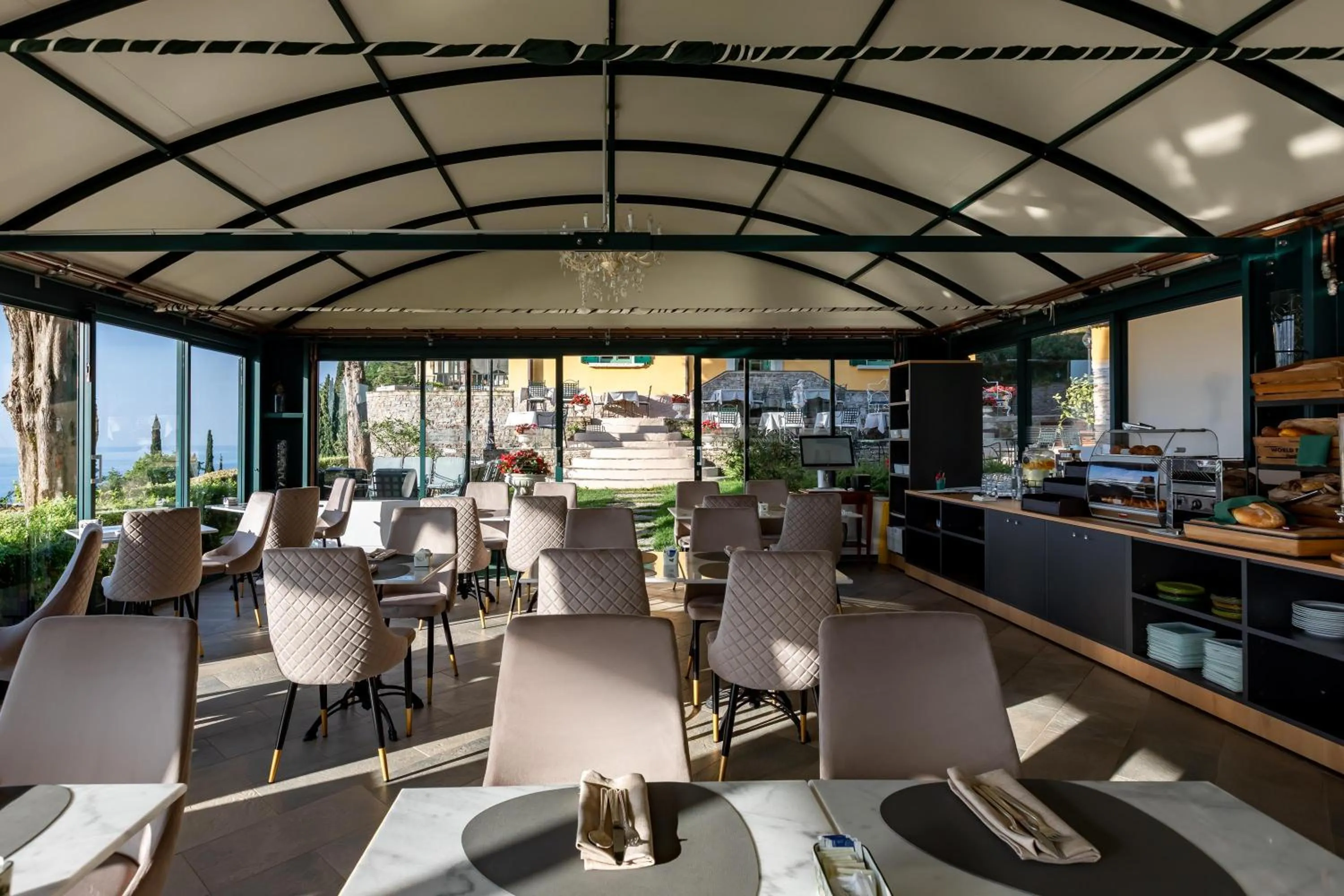 Lobby or reception in Boutique Hotel Villa Sostaga