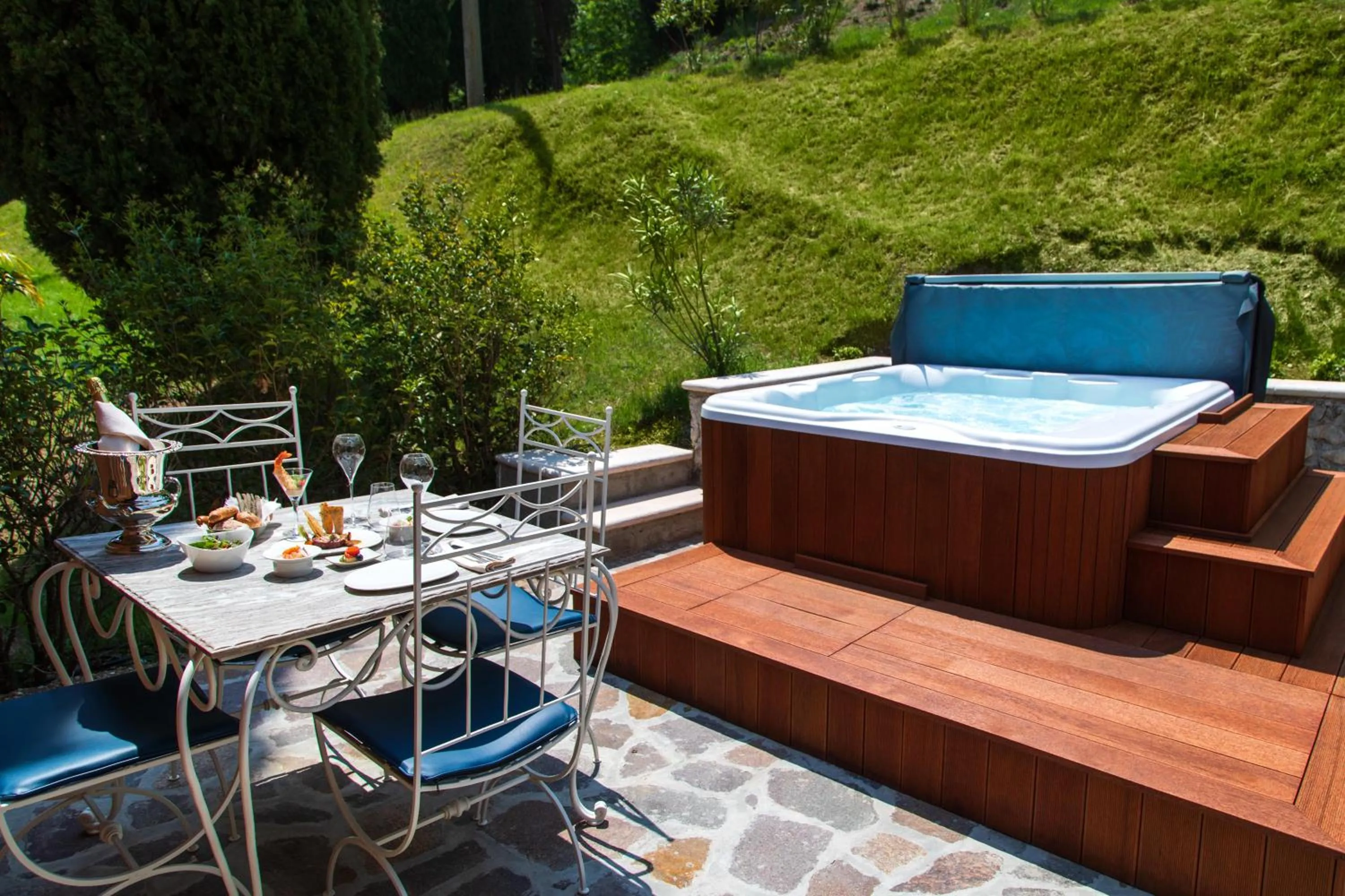 Photo of the whole room in Boutique Hotel Villa Sostaga