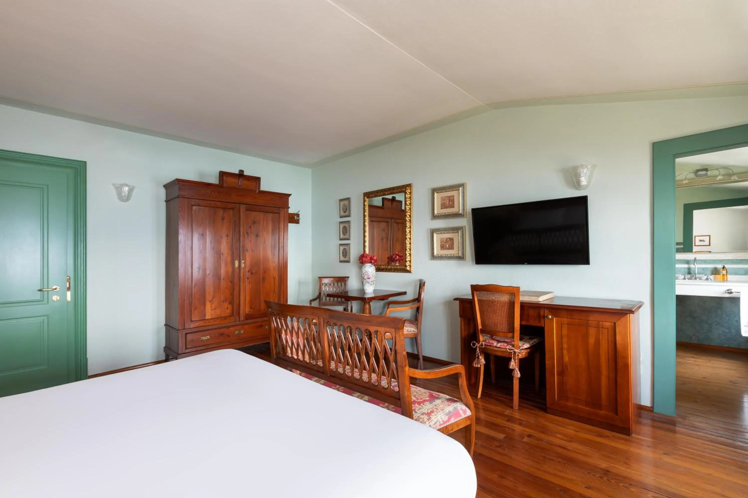 Photo of the whole room, Bed in Boutique Hotel Villa Sostaga