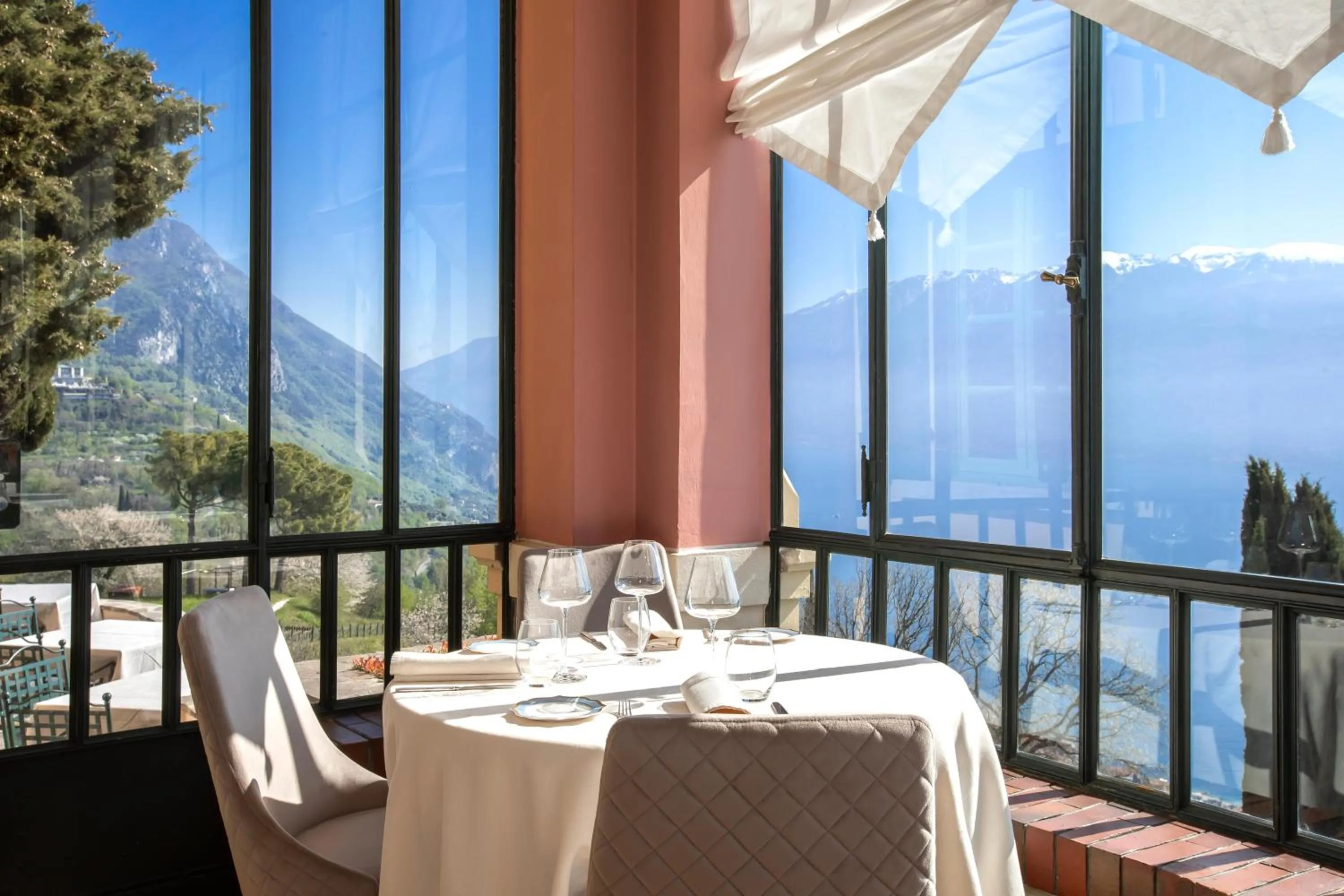 Restaurant/places to eat in Boutique Hotel Villa Sostaga