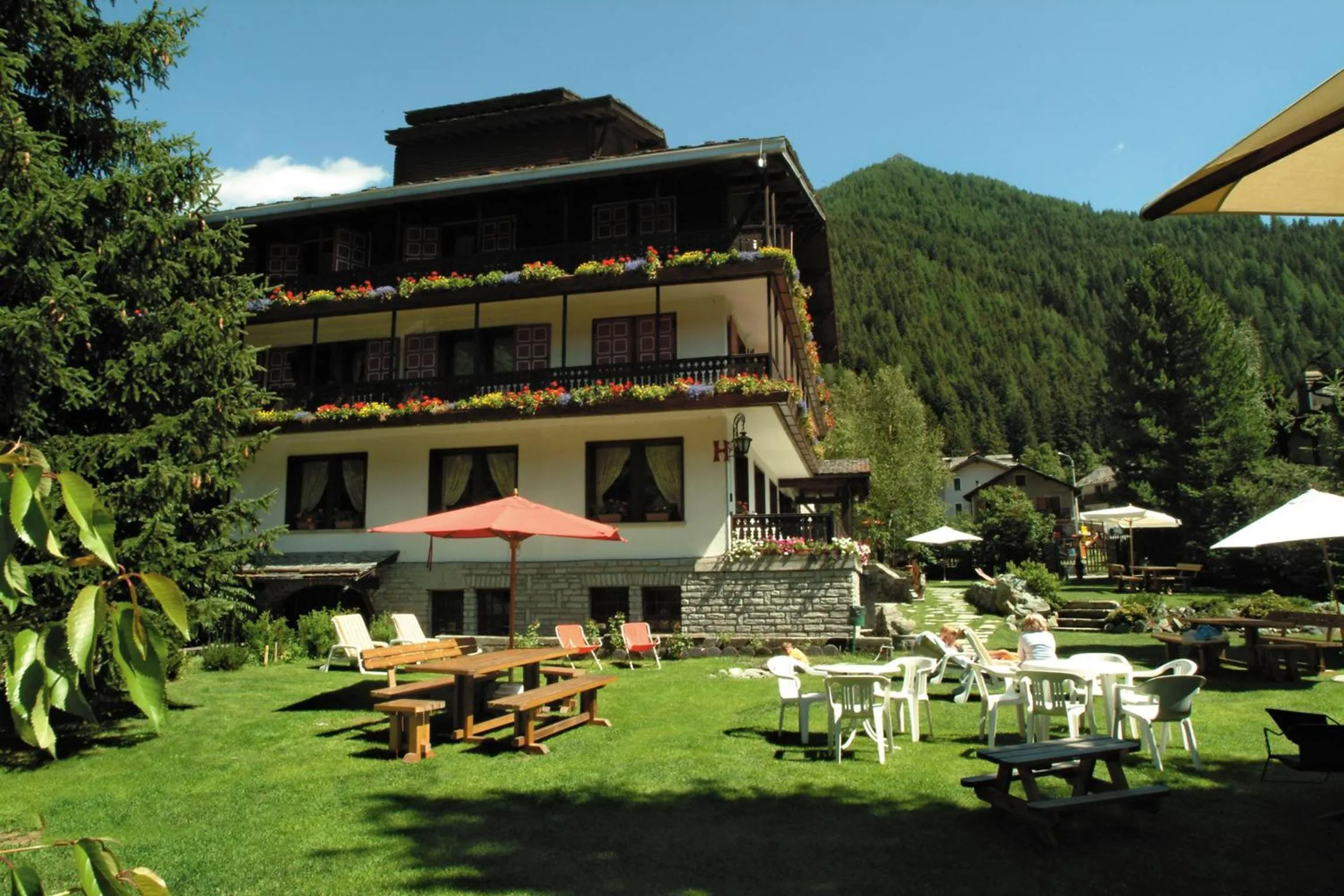Facade/entrance in Hotel Castor
