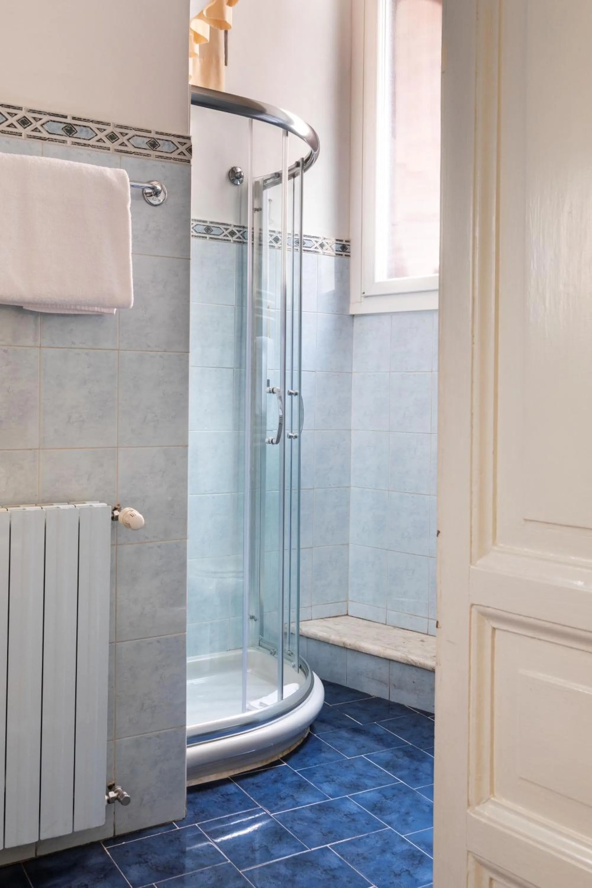 Bathroom in Hotel Scalinata Di Spagna