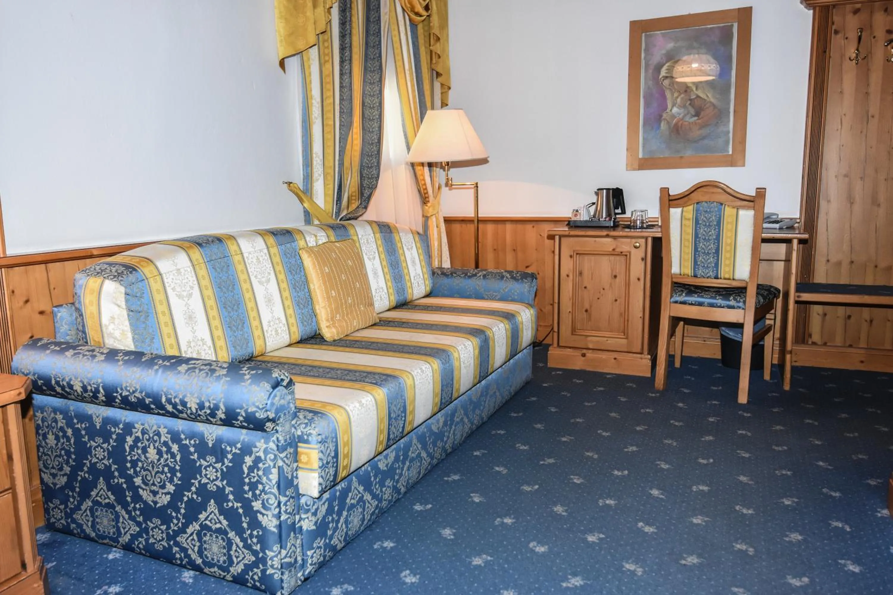 Seating area in Hotel Relais Grünwald