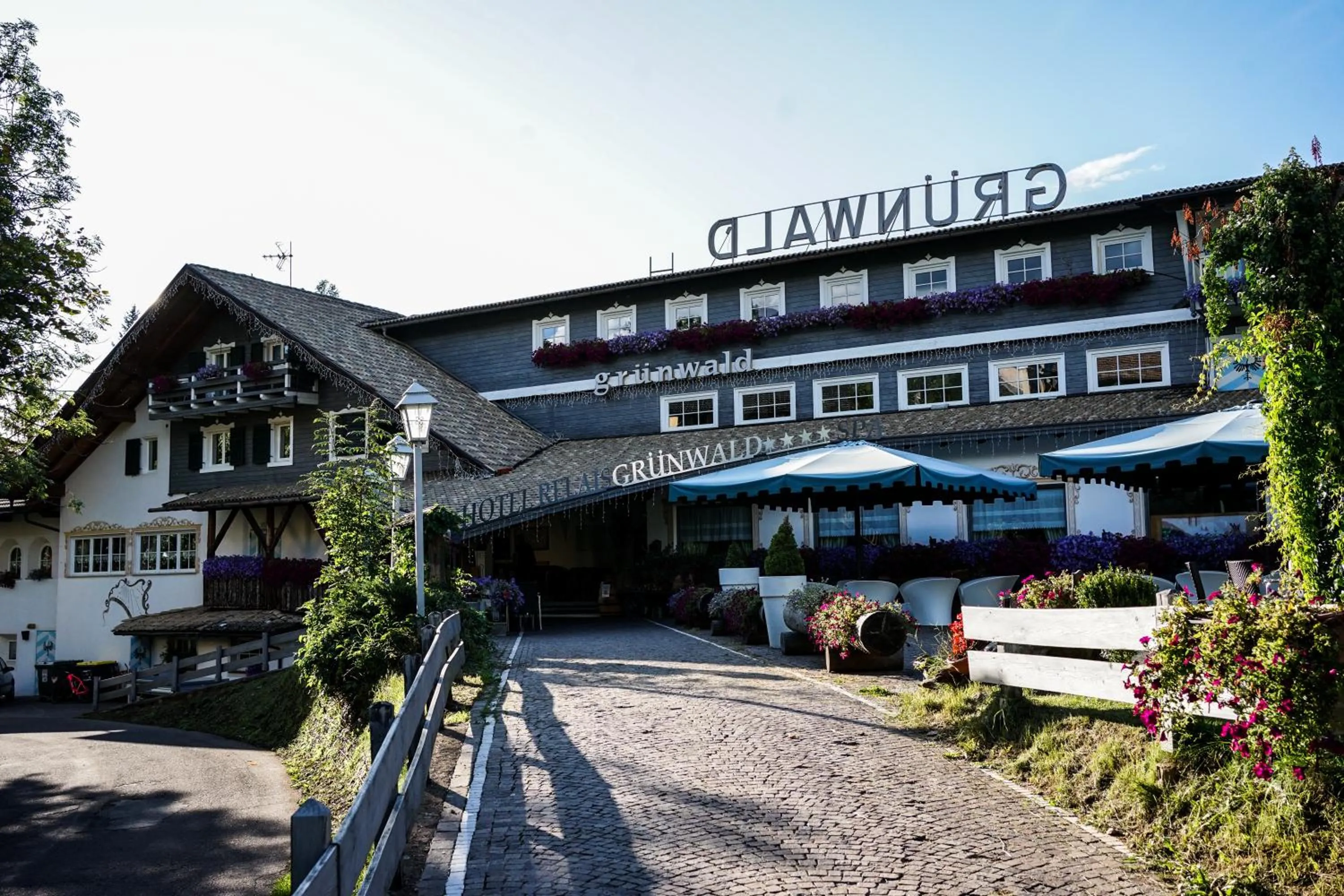 Property building in Hotel Relais Grünwald
