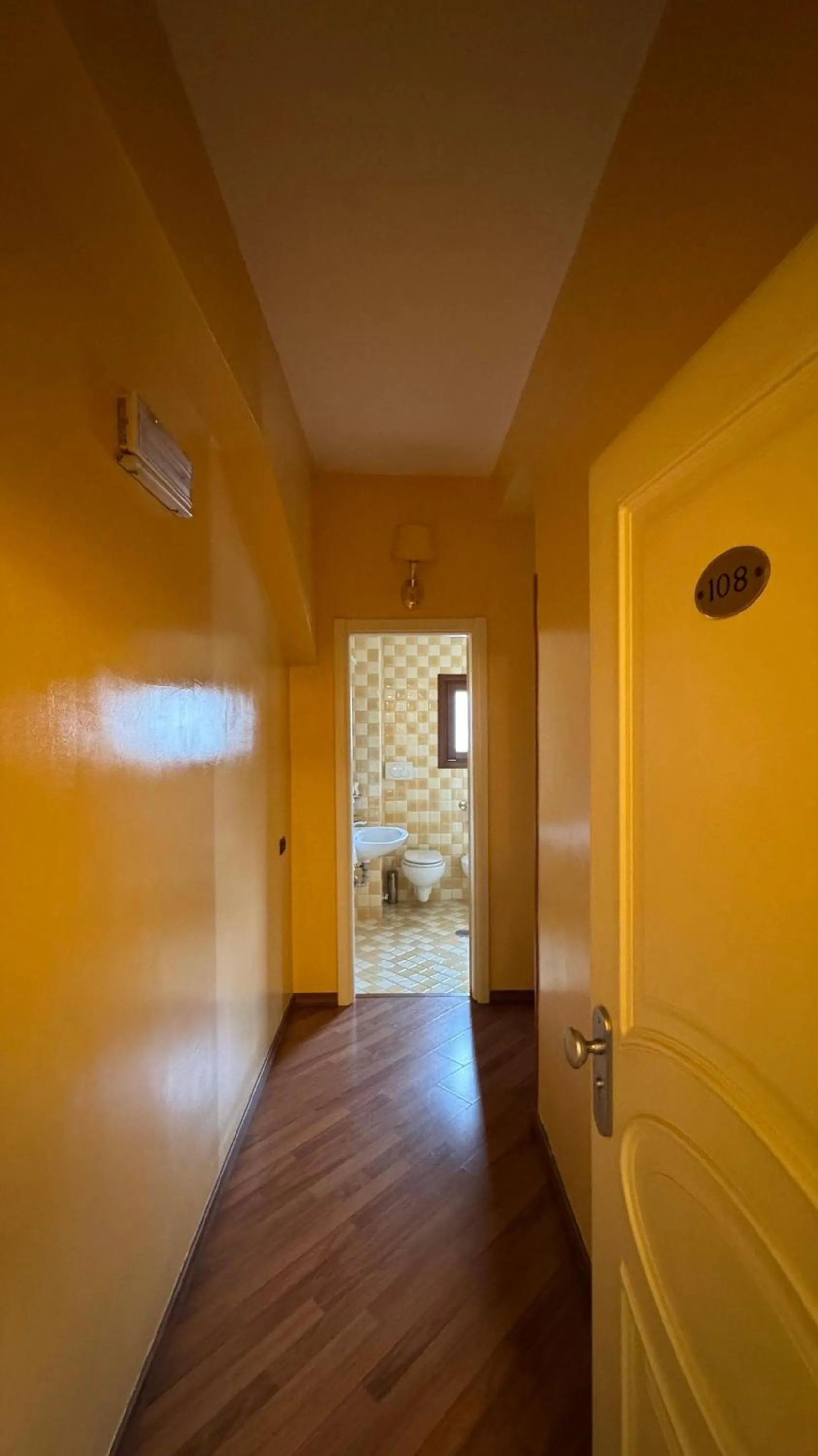 Photo of the whole room, Bed in Hotel Bright