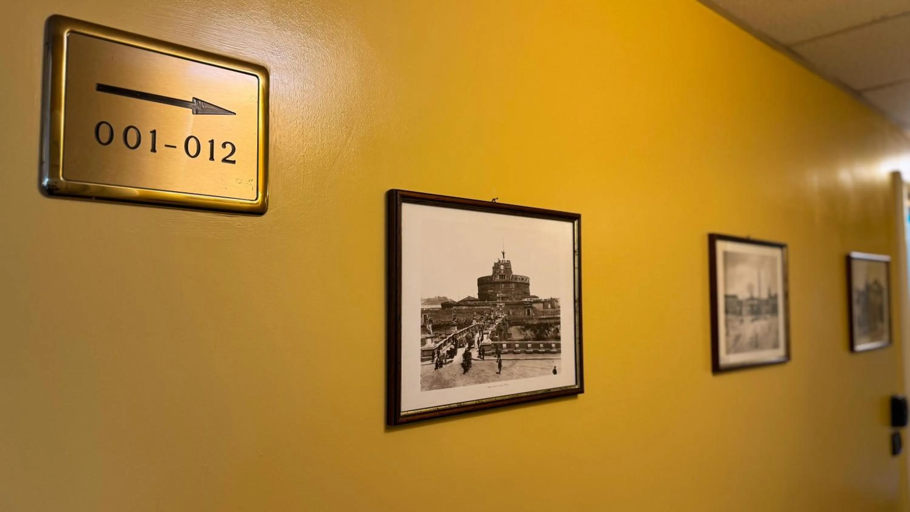 Decorative detail in Hotel Bright