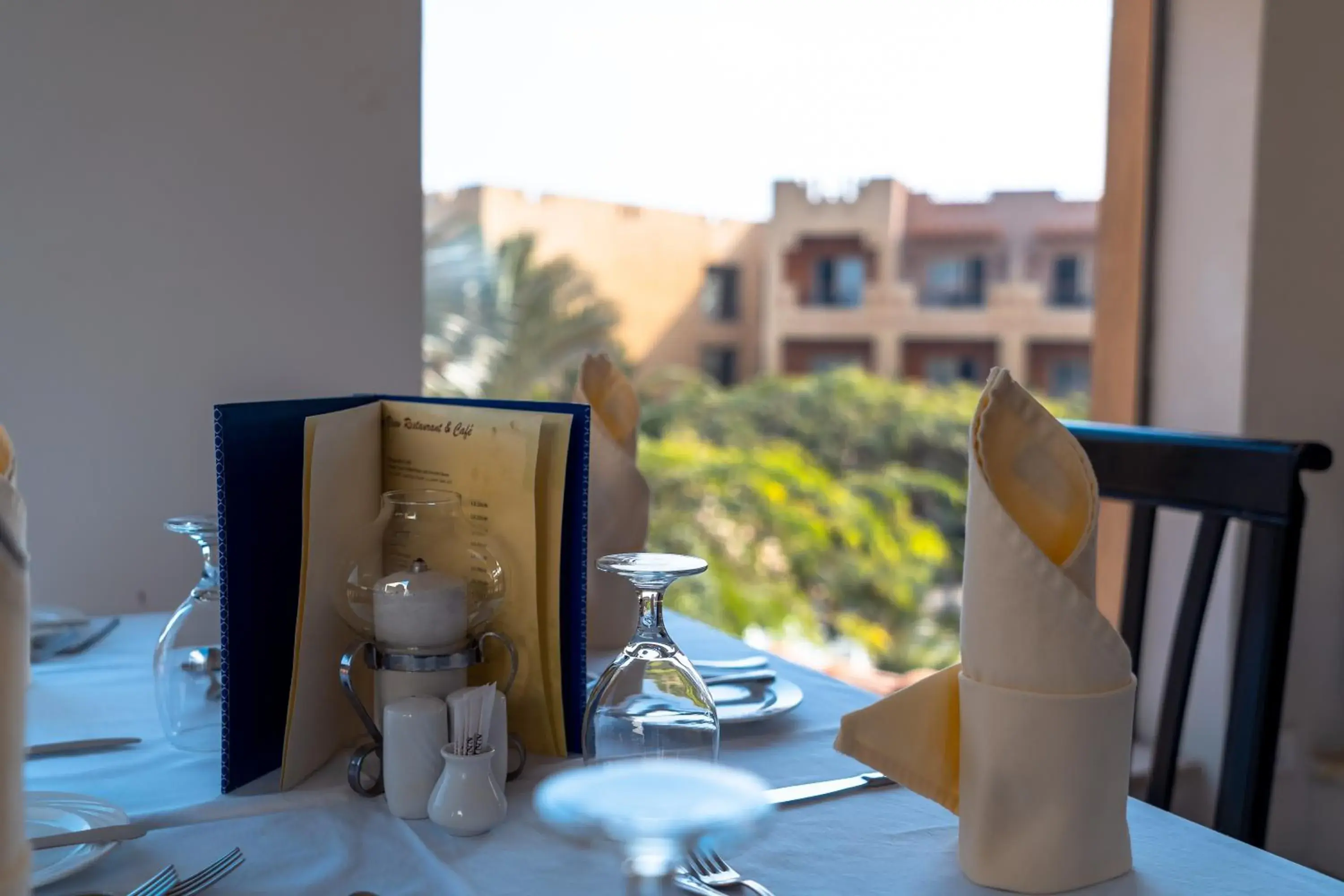 Restaurant/places to eat in Swiss Inn Pyramids Golf Resort Restaurant/places to eat in Swiss Inn Pyramids Golf Resort